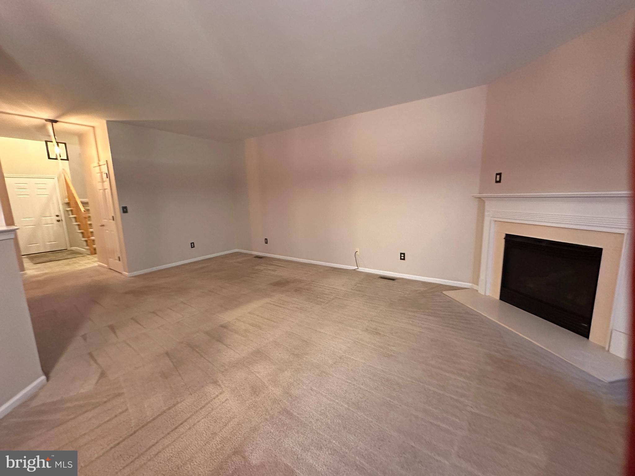 MONROE COURT - Residential Lease