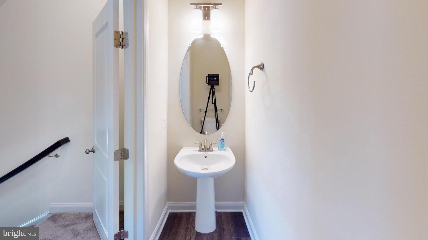 STONEHAVEN - Residential Lease