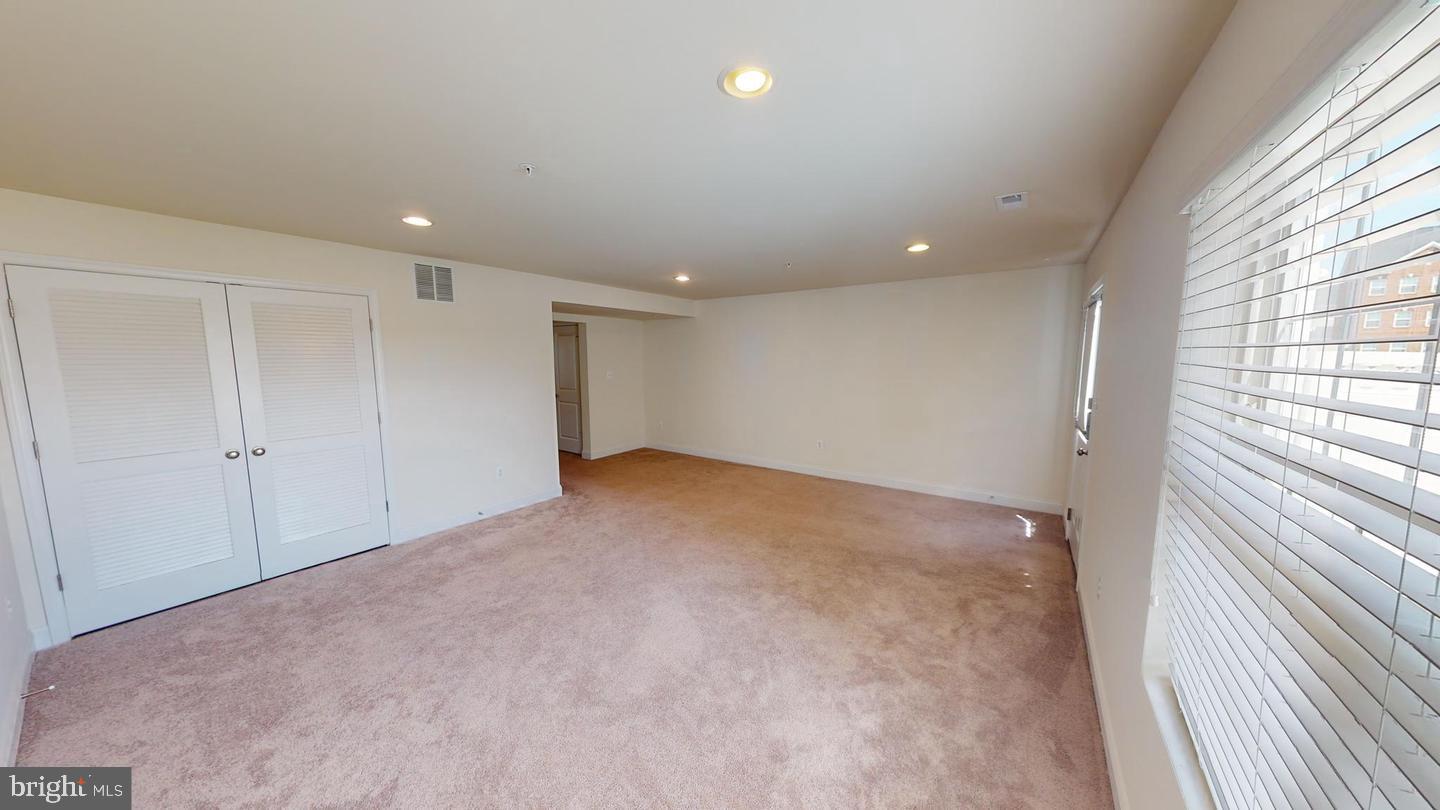 STONEHAVEN - Residential Lease