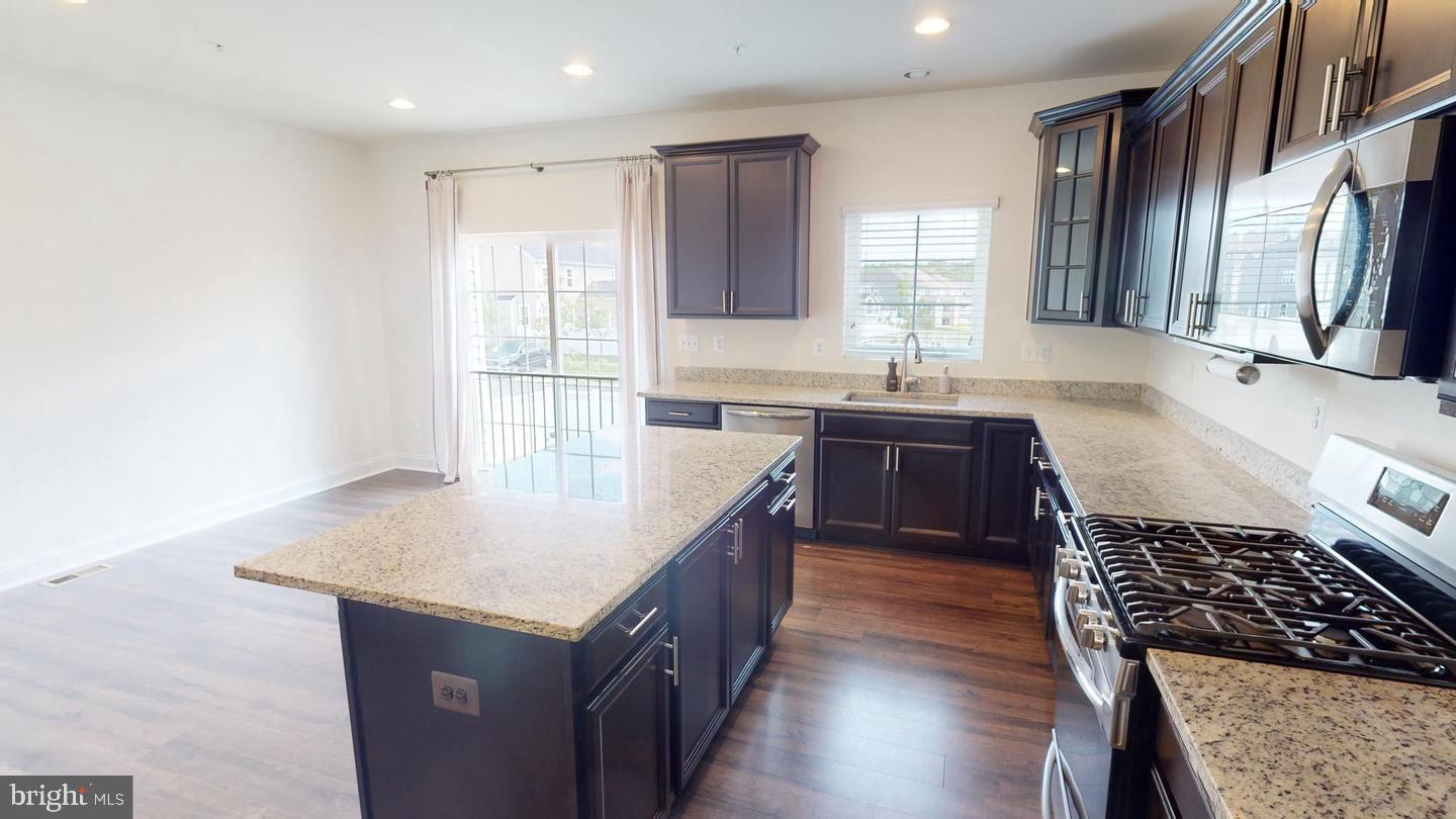 STONEHAVEN - Residential Lease