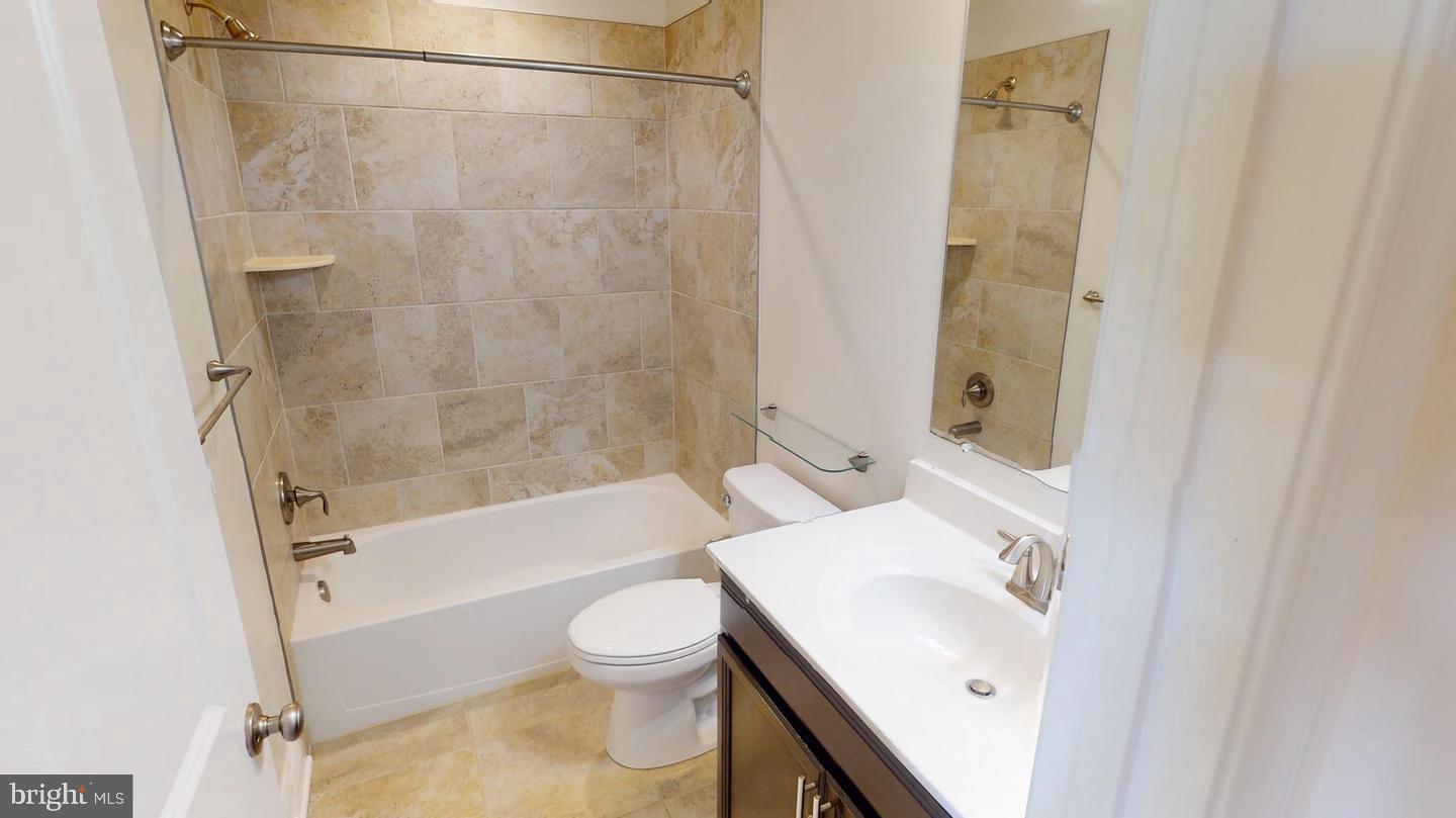 STONEHAVEN - Residential Lease