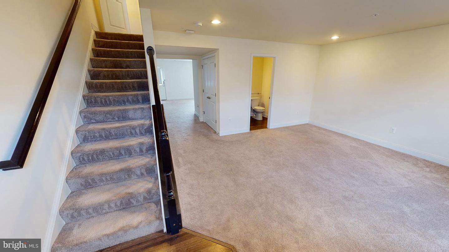 STONEHAVEN - Residential Lease