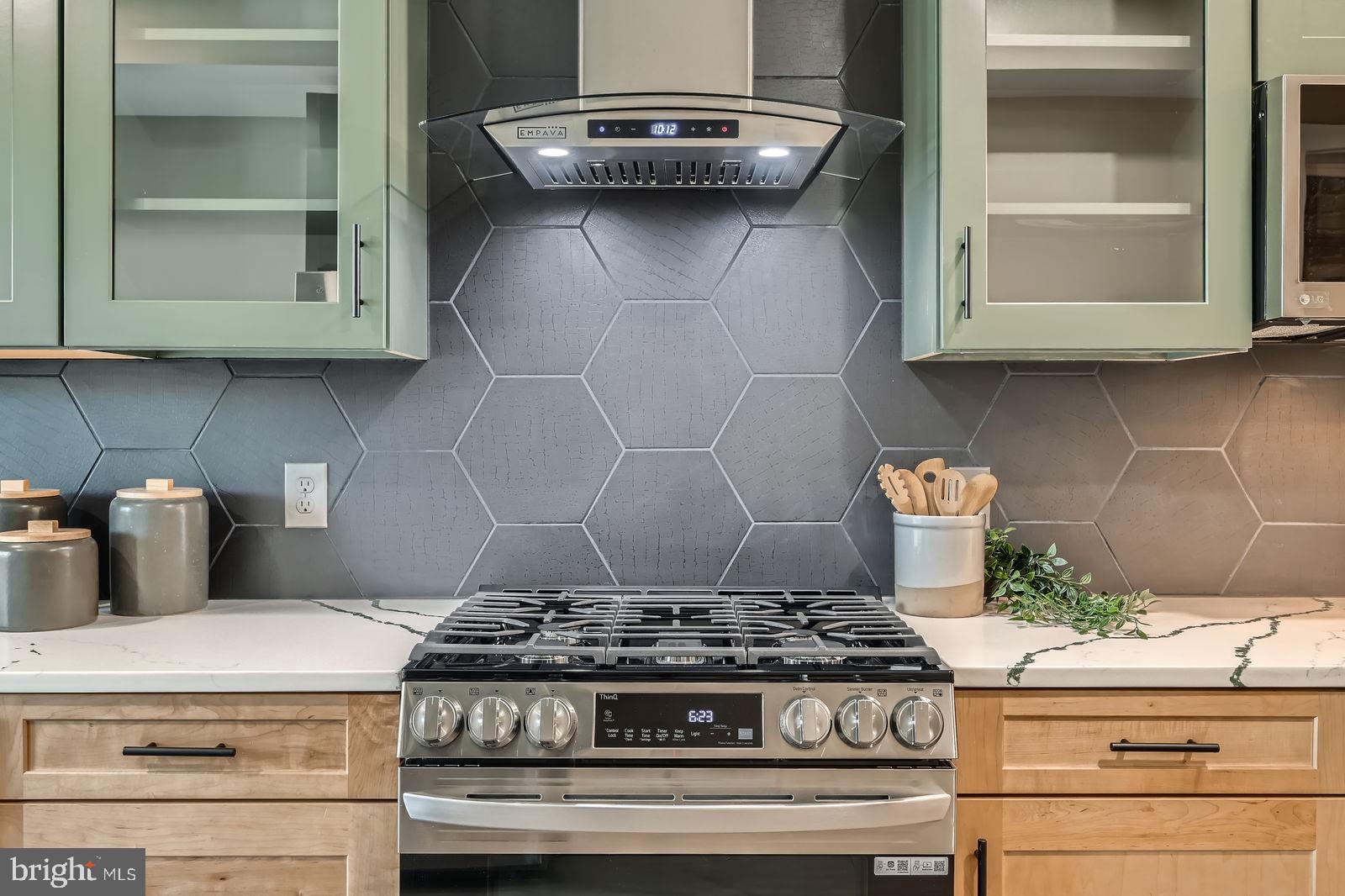 HAMPDEN HISTORIC DISTRICT - Residential