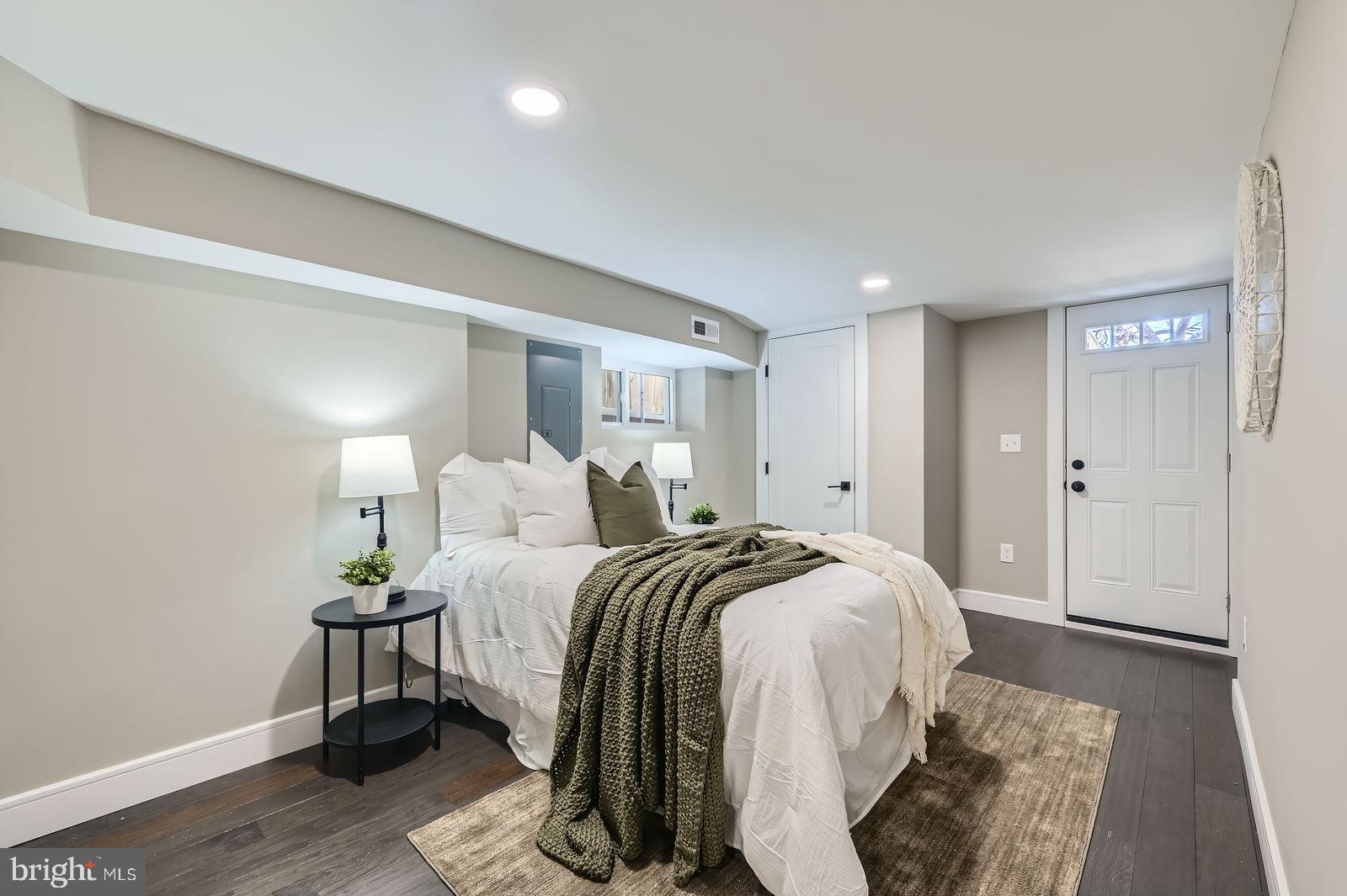 HAMPDEN HISTORIC DISTRICT - Residential