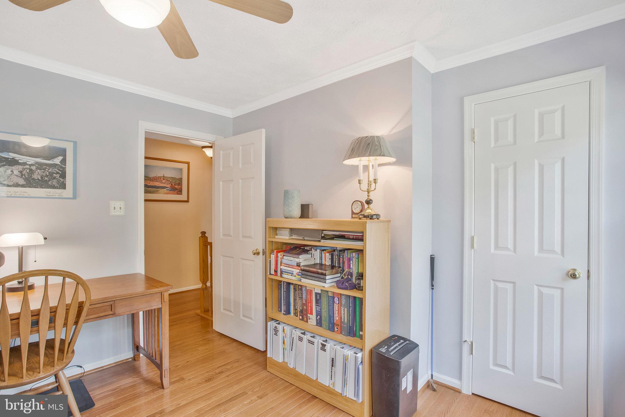 CROFTON WOODS - Residential