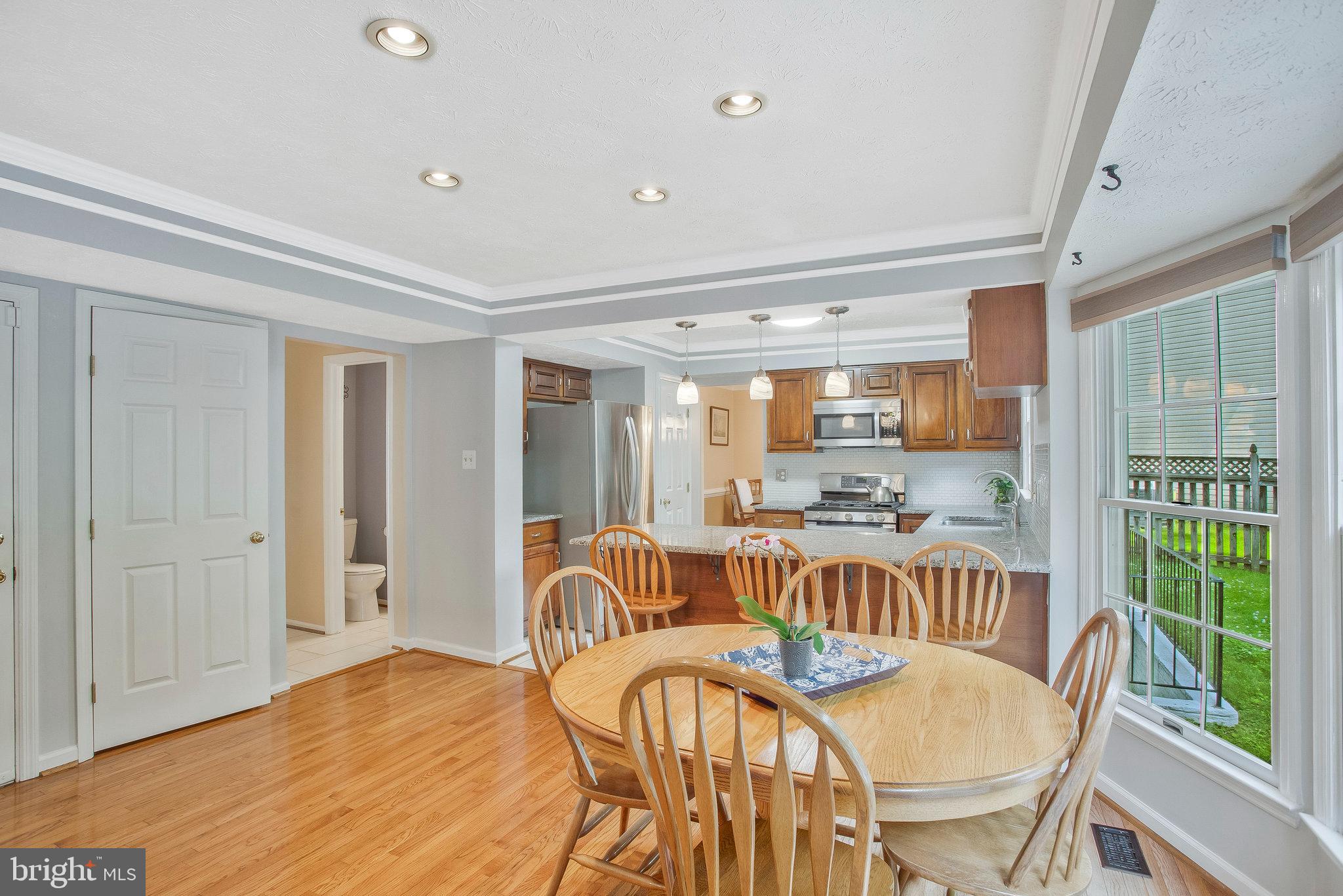 CROFTON WOODS - Residential