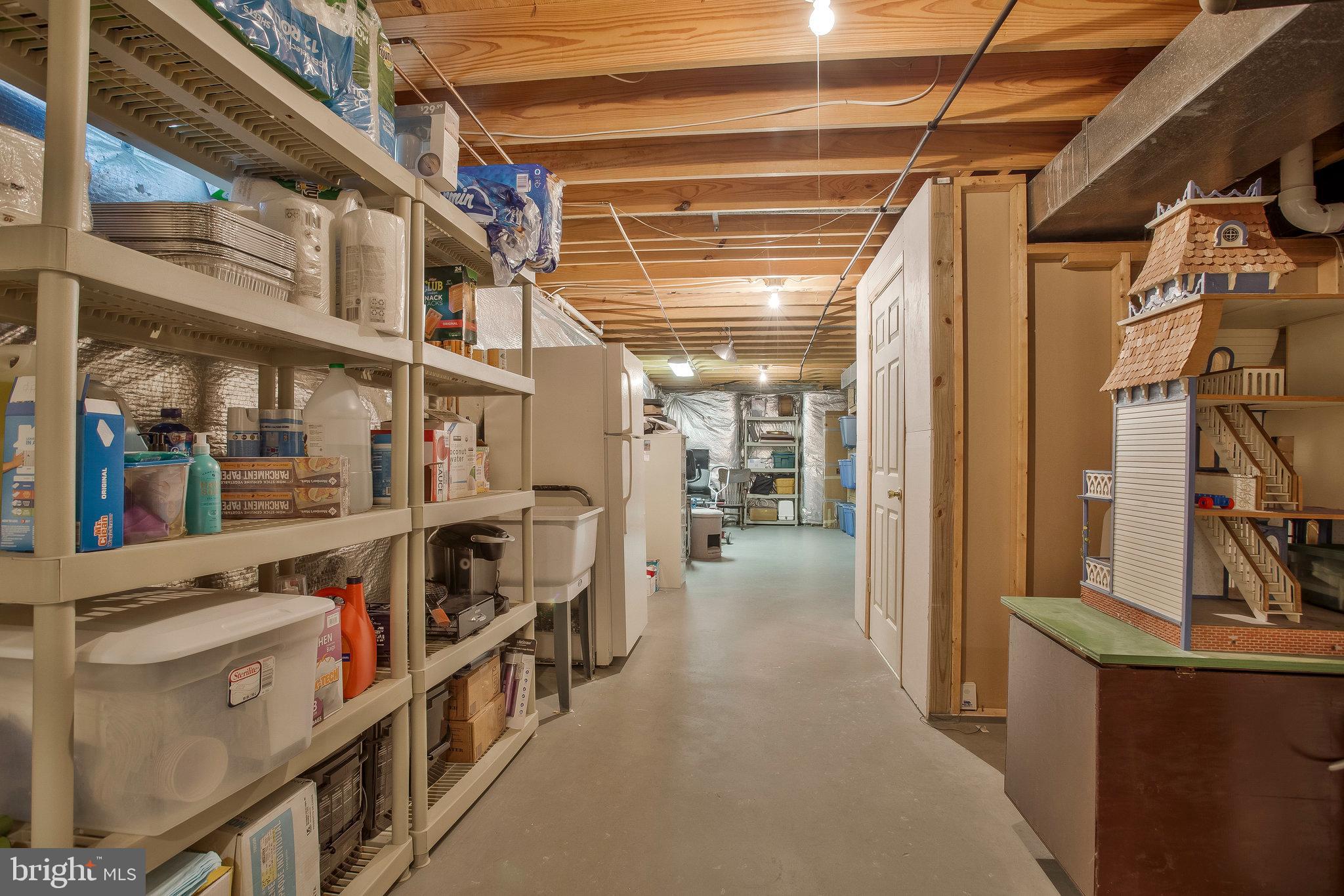 CROFTON WOODS - Residential