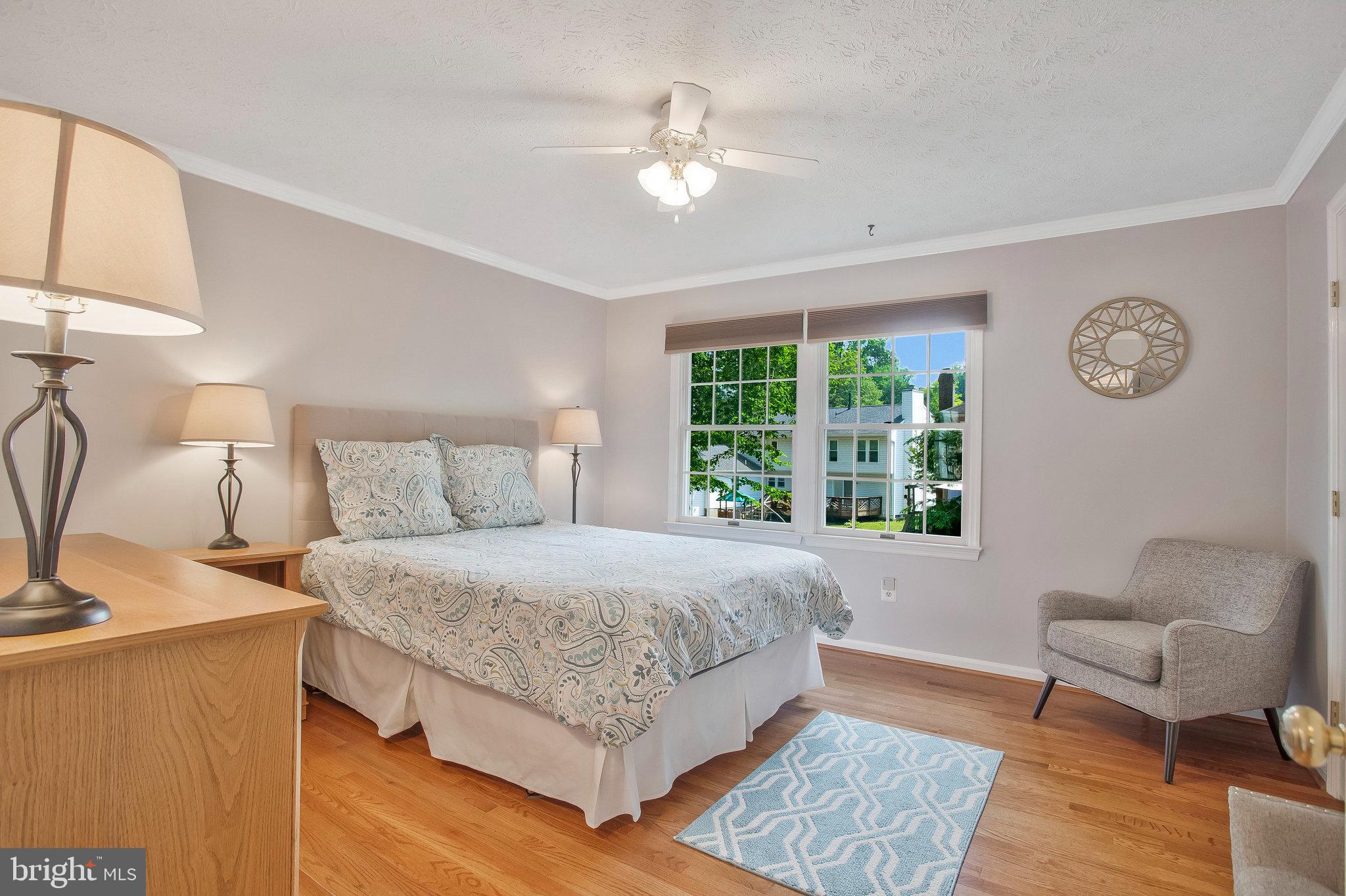 CROFTON WOODS - Residential