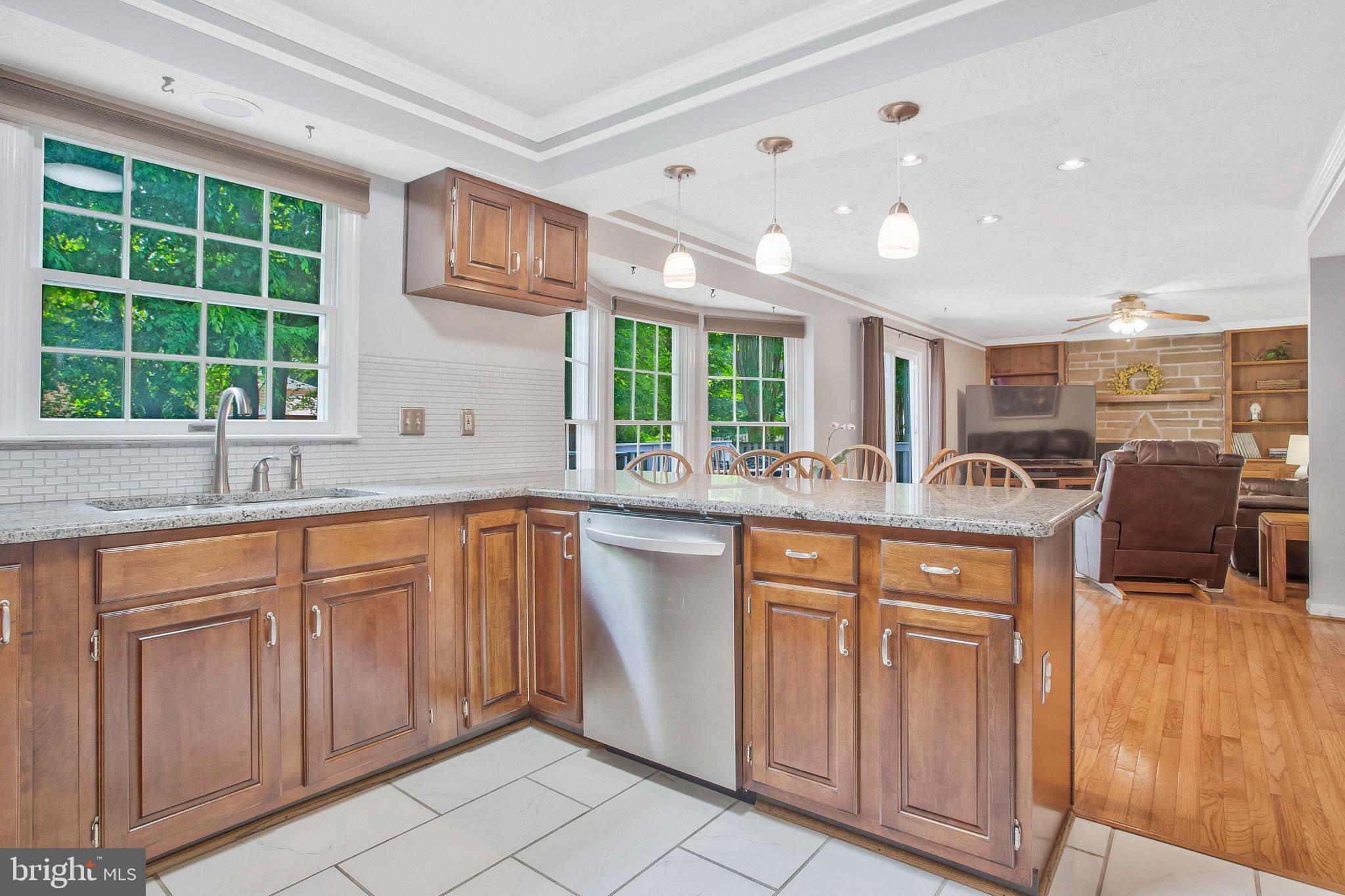 CROFTON WOODS - Residential