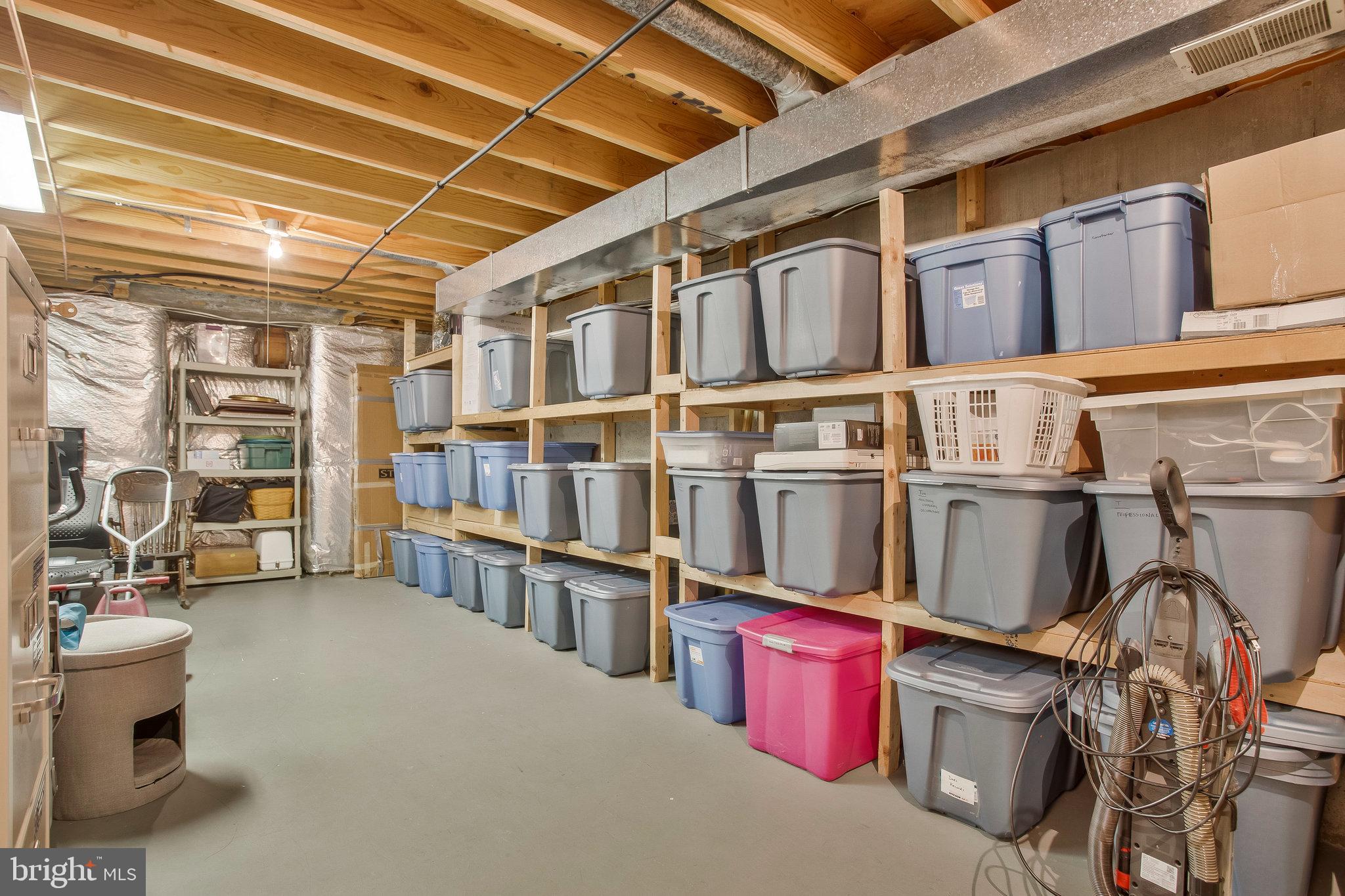 CROFTON WOODS - Residential