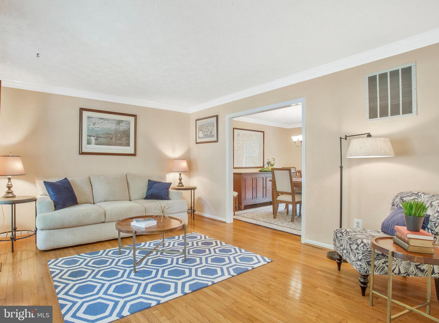 CROFTON WOODS - Residential