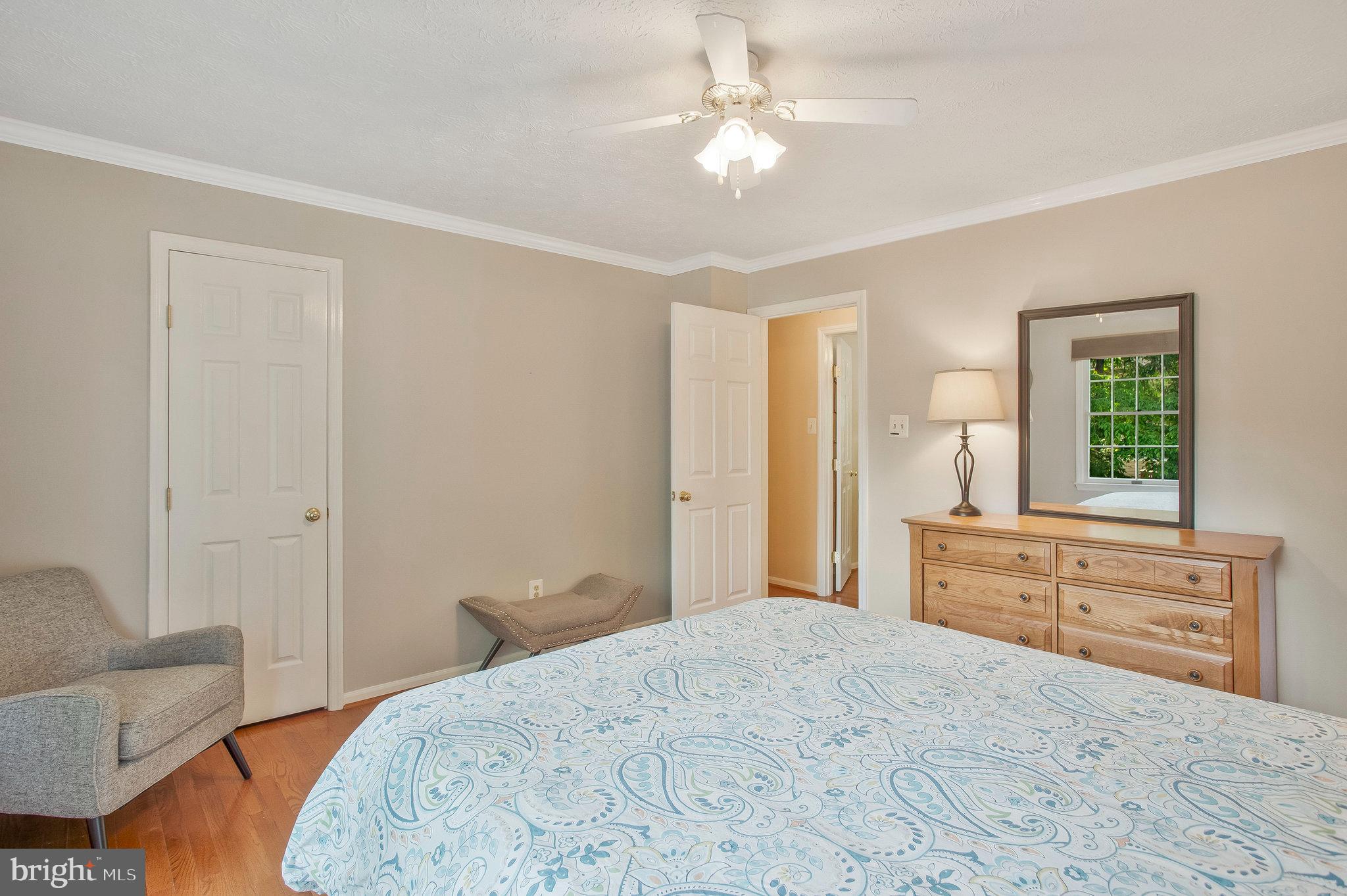 CROFTON WOODS - Residential