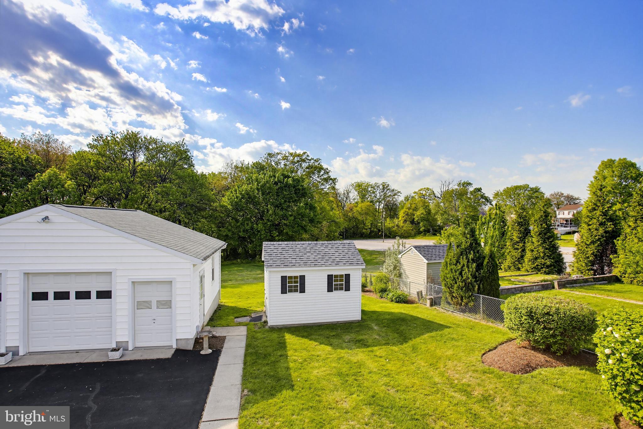ROSEDALE/CAMELOT - Residential