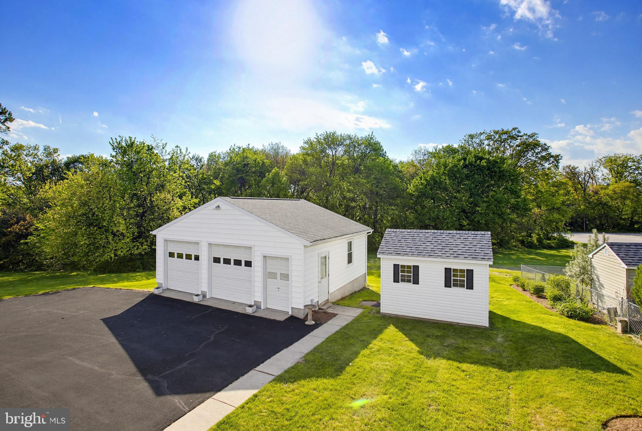 ROSEDALE/CAMELOT - Residential