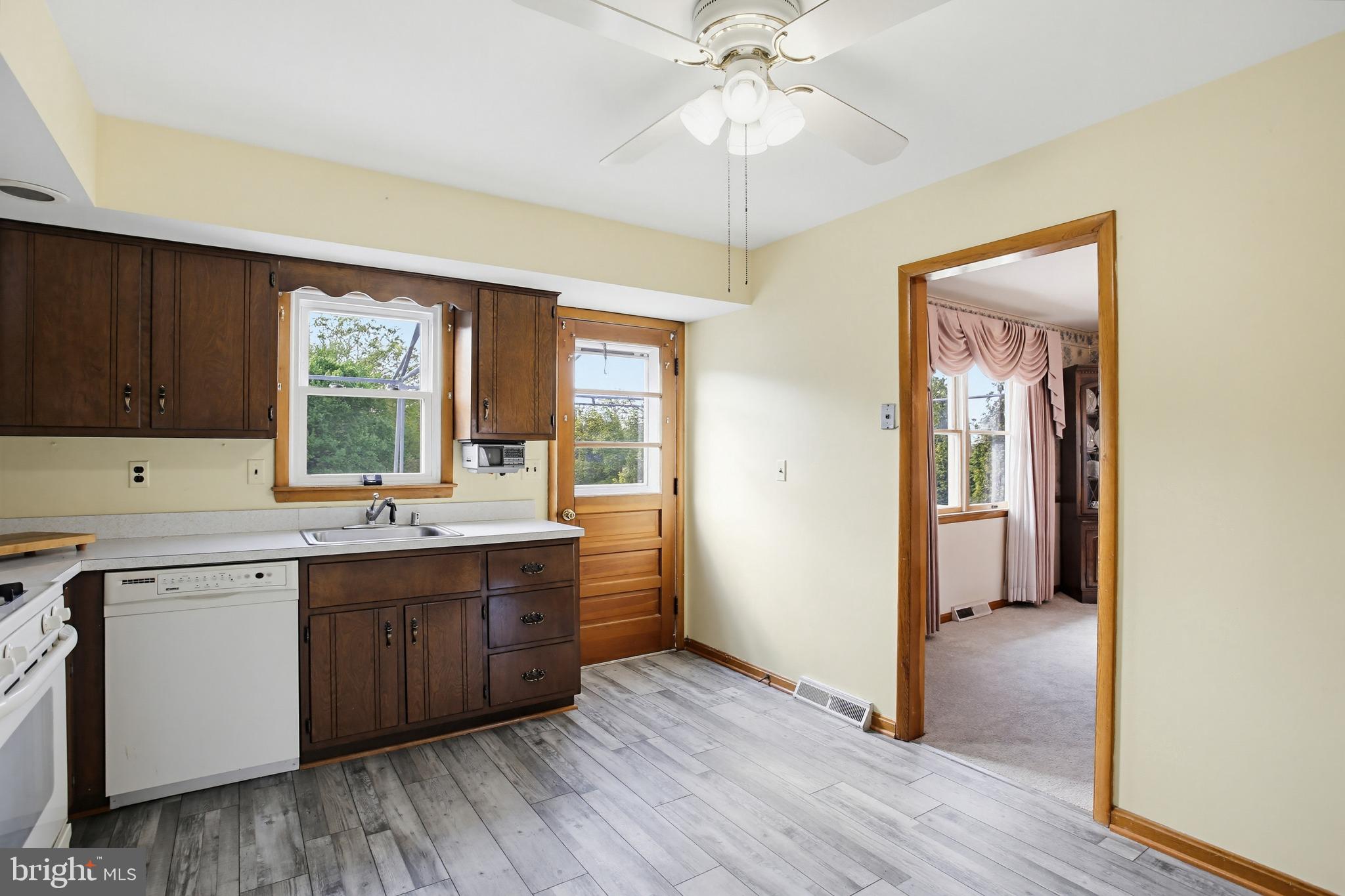 ROSEDALE/CAMELOT - Residential