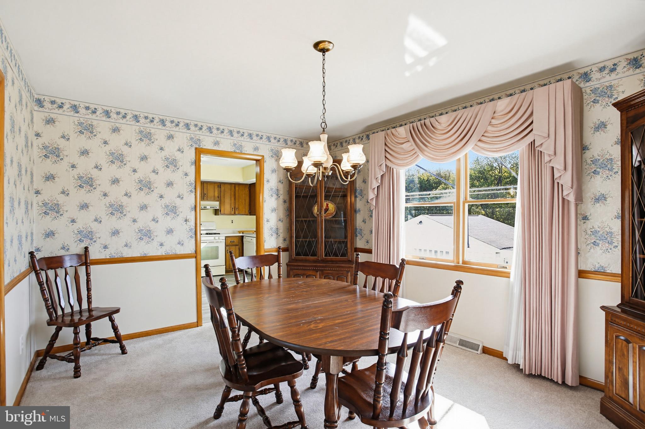 ROSEDALE/CAMELOT - Residential