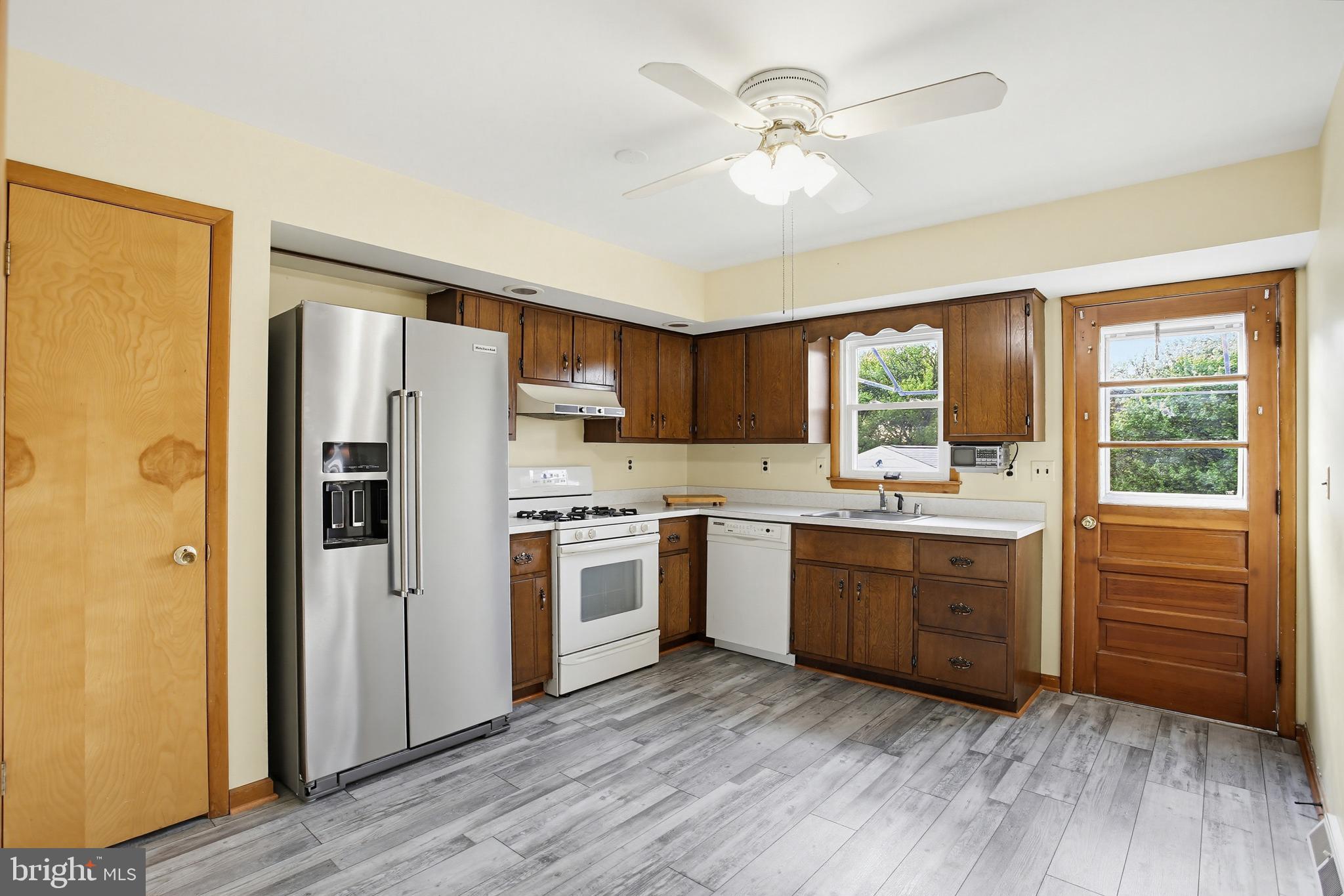 ROSEDALE/CAMELOT - Residential