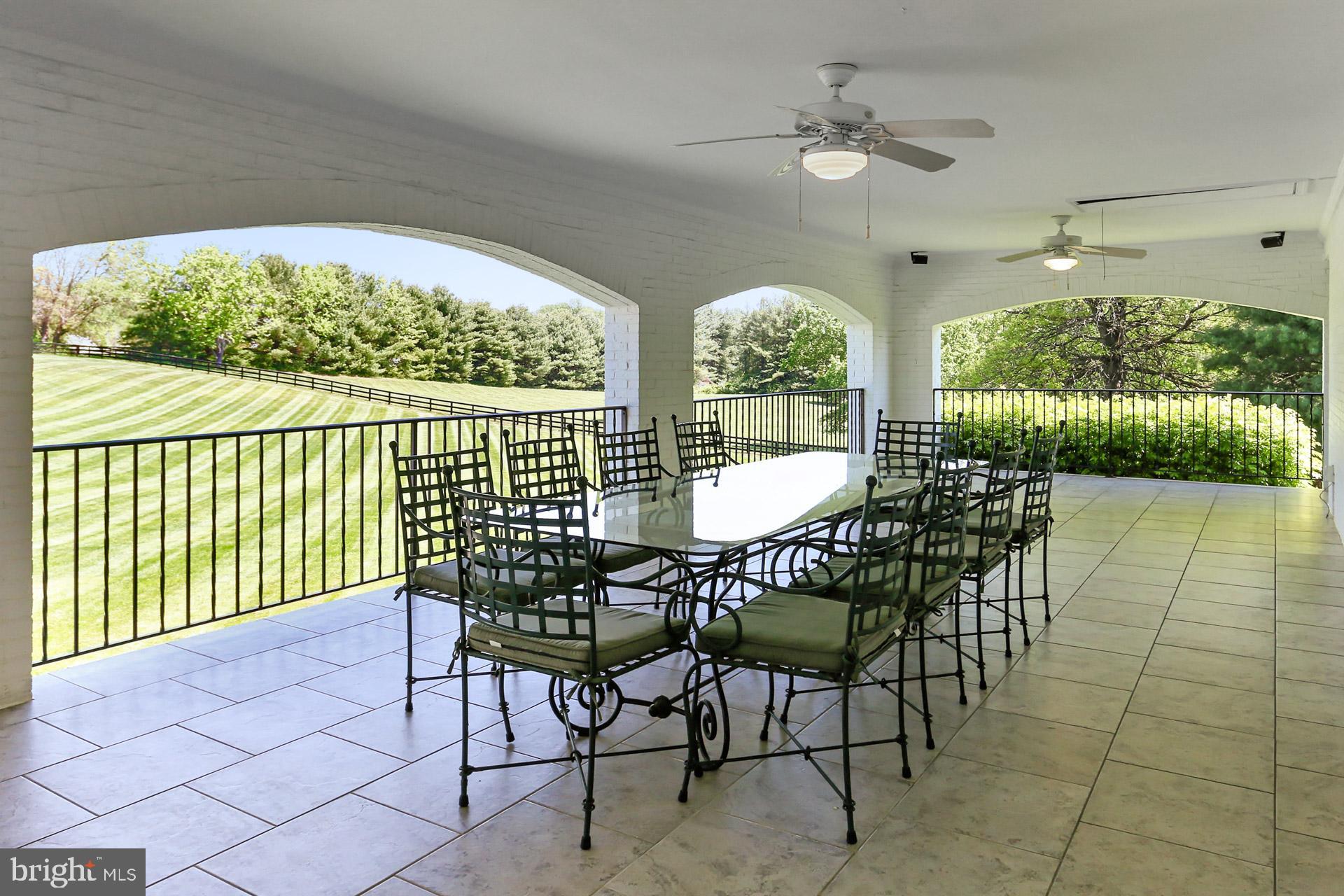 FERGUSON KNOLLS - Residential