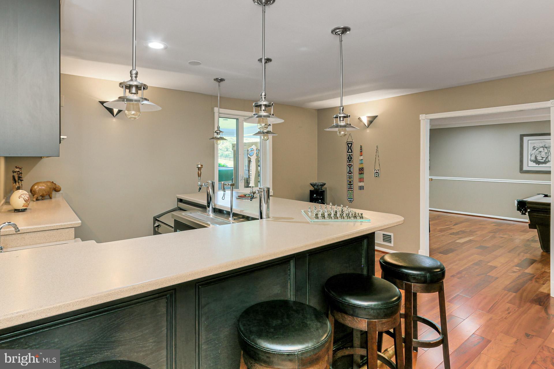 FERGUSON KNOLLS - Residential