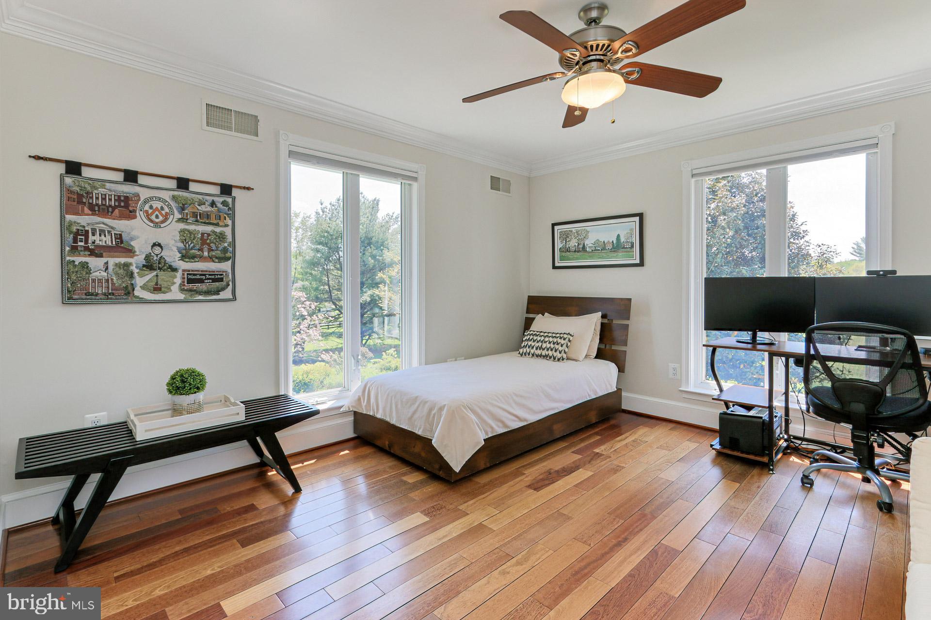 FERGUSON KNOLLS - Residential