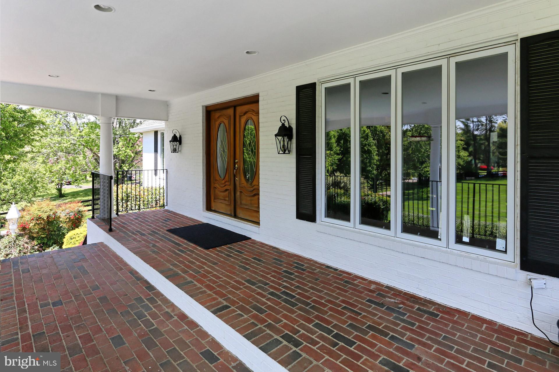 FERGUSON KNOLLS - Residential