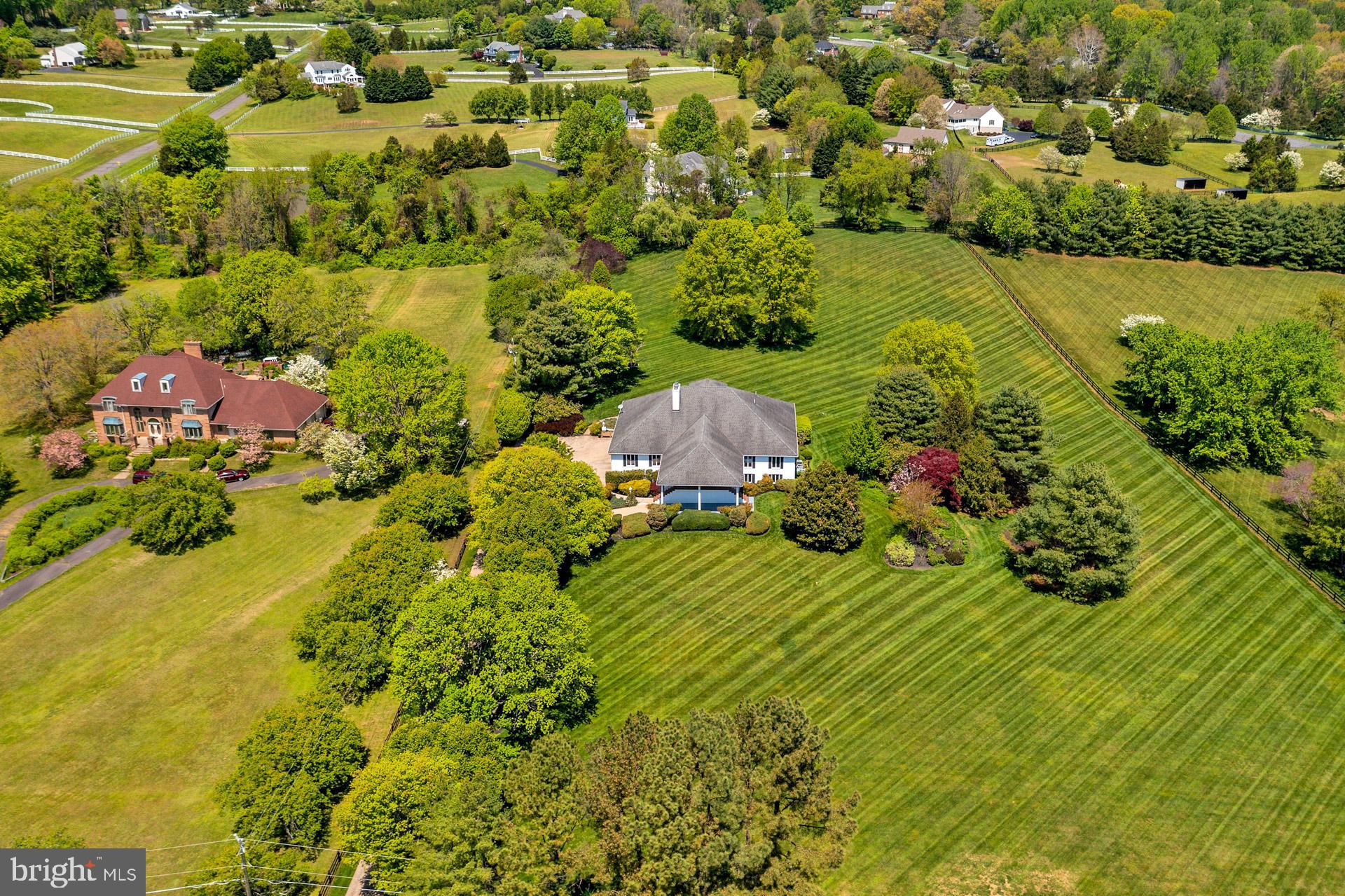 FERGUSON KNOLLS - Residential