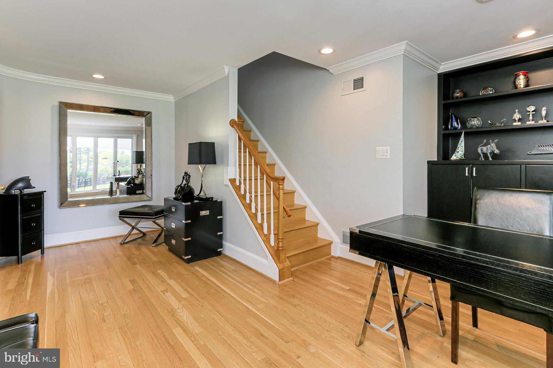 FERGUSON KNOLLS - Residential