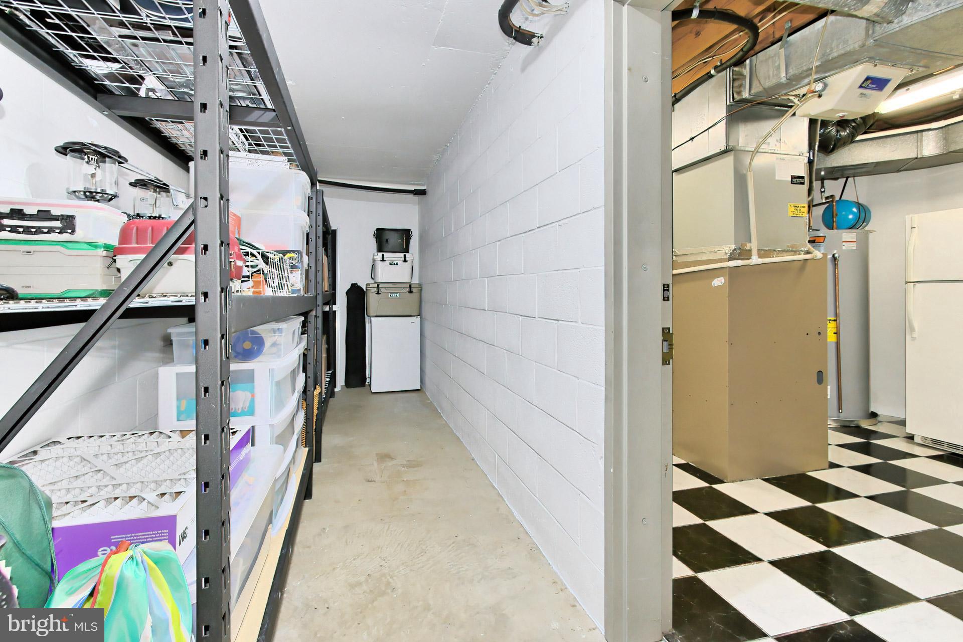 FERGUSON KNOLLS - Residential