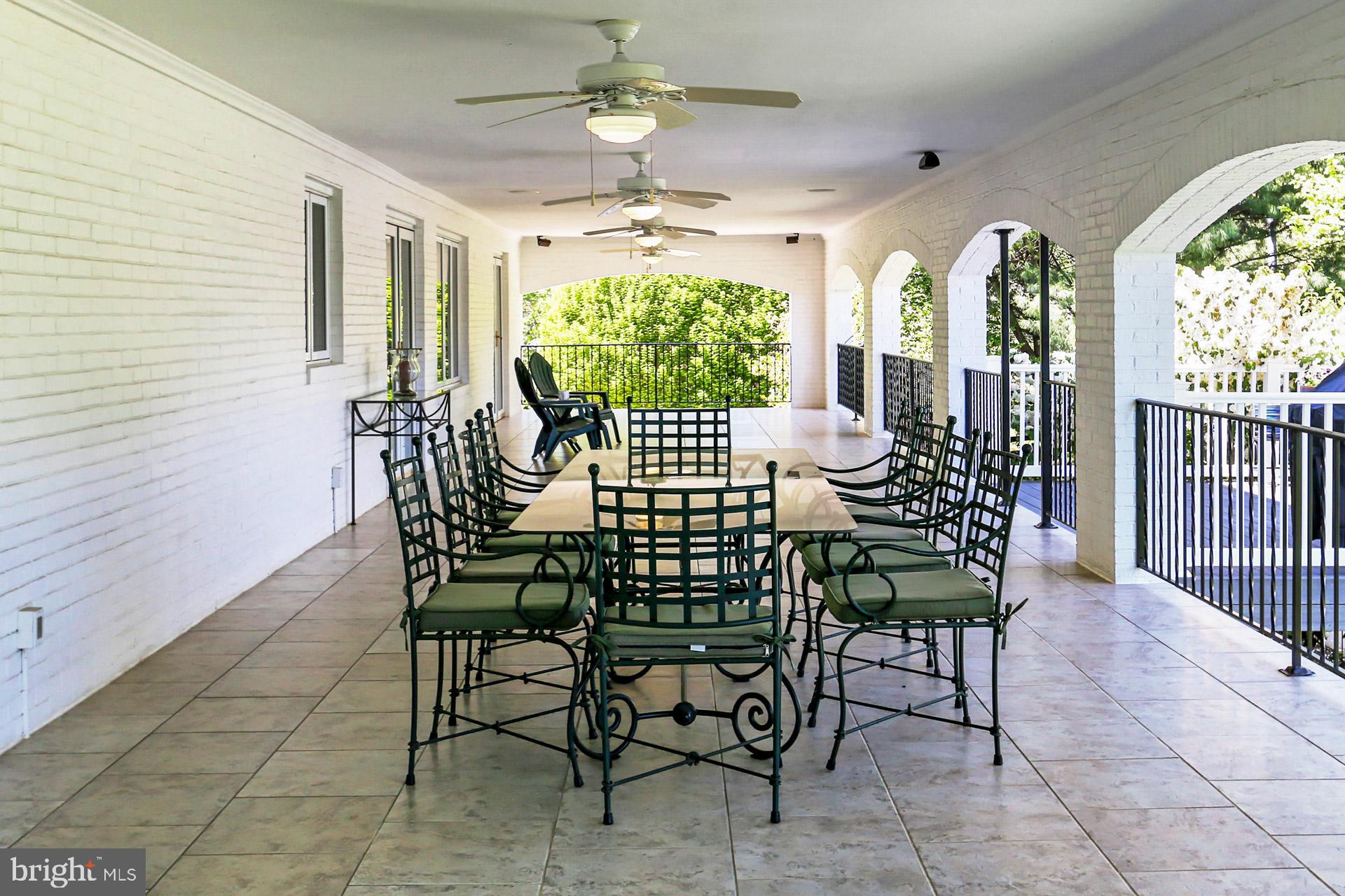 FERGUSON KNOLLS - Residential