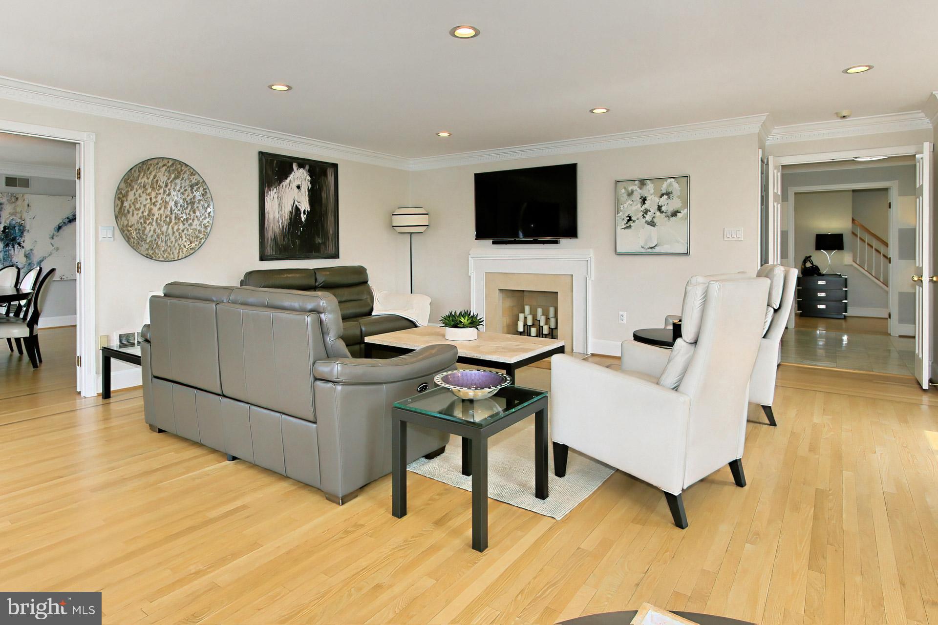 FERGUSON KNOLLS - Residential