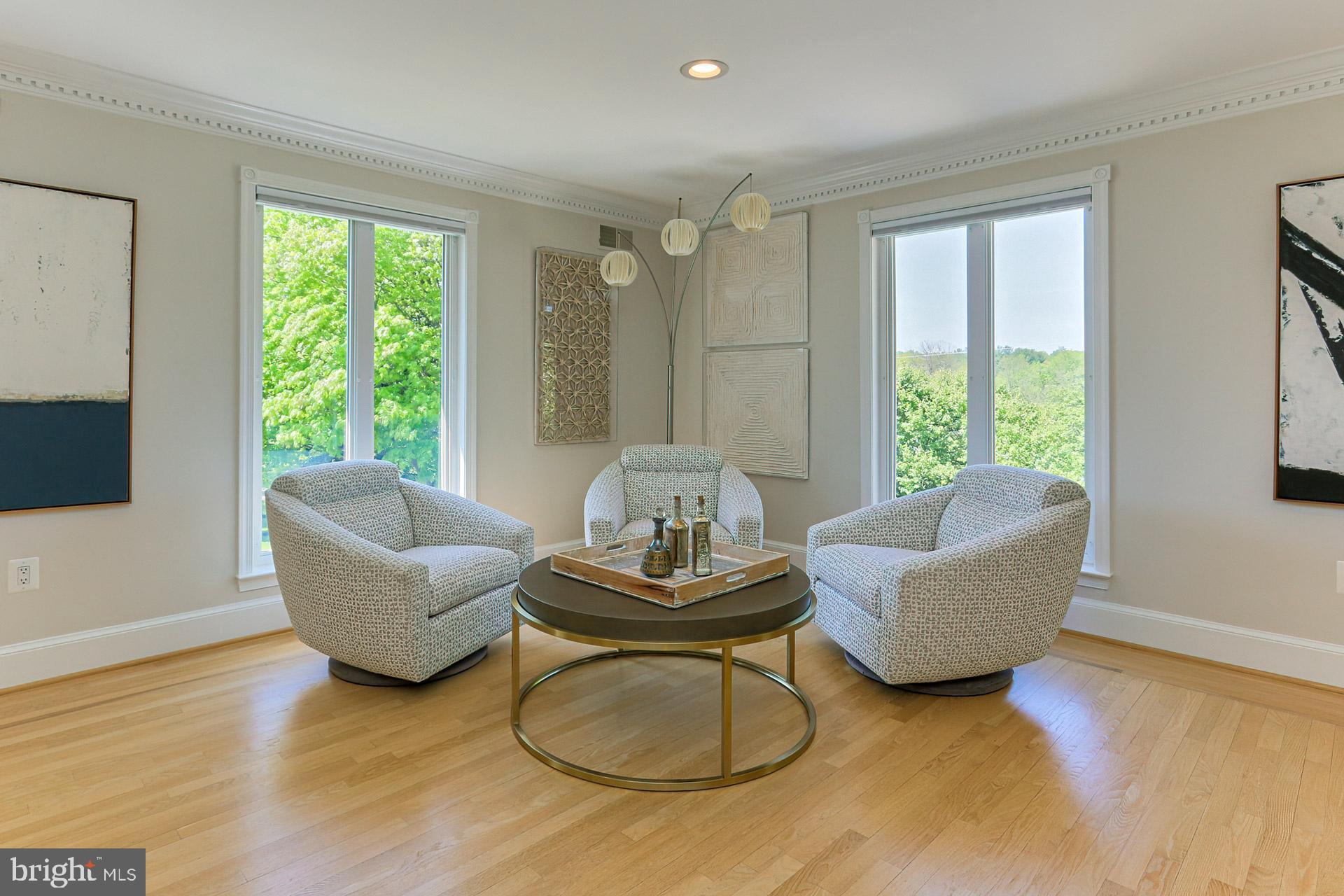 FERGUSON KNOLLS - Residential