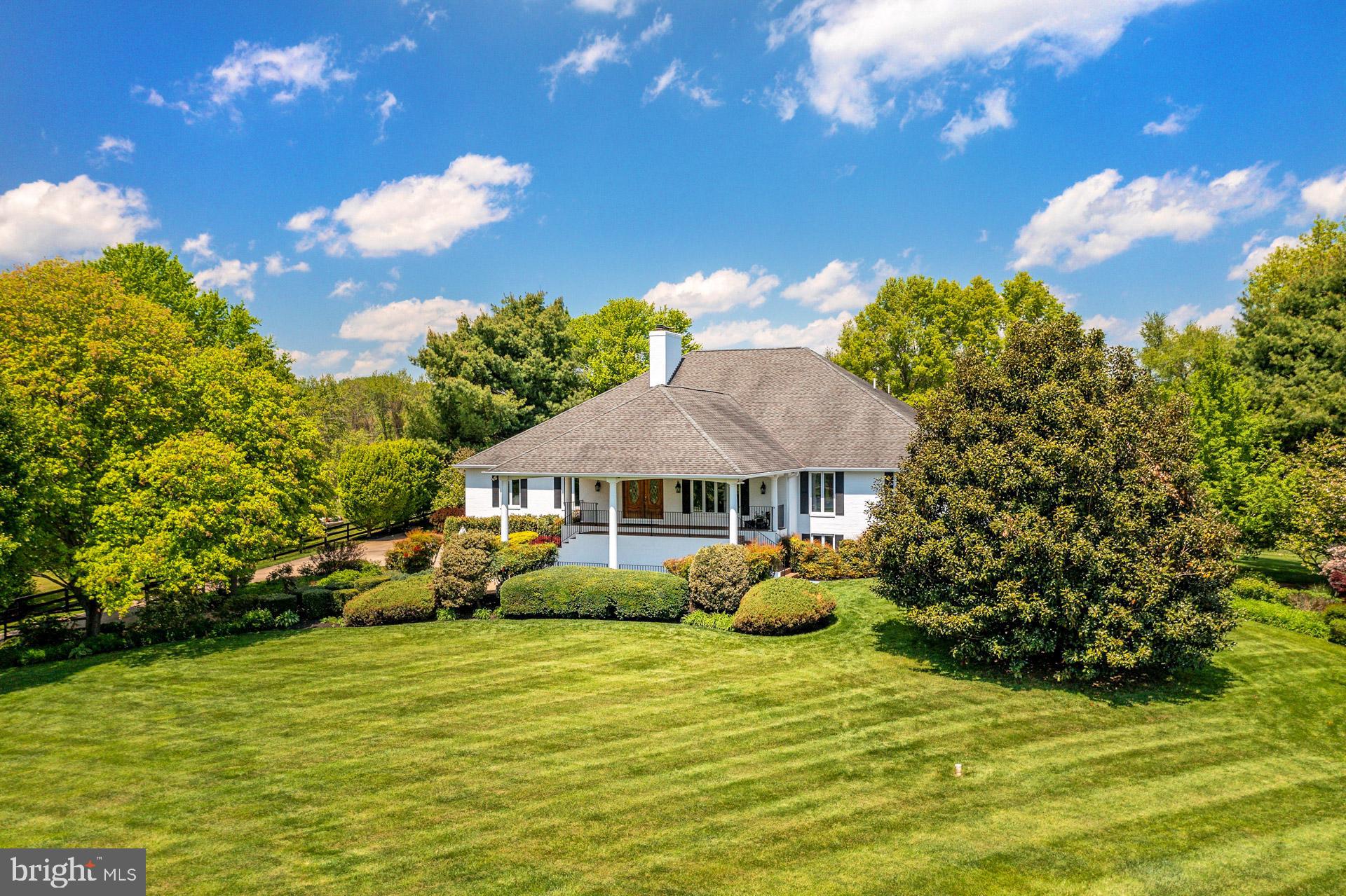 FERGUSON KNOLLS - Residential