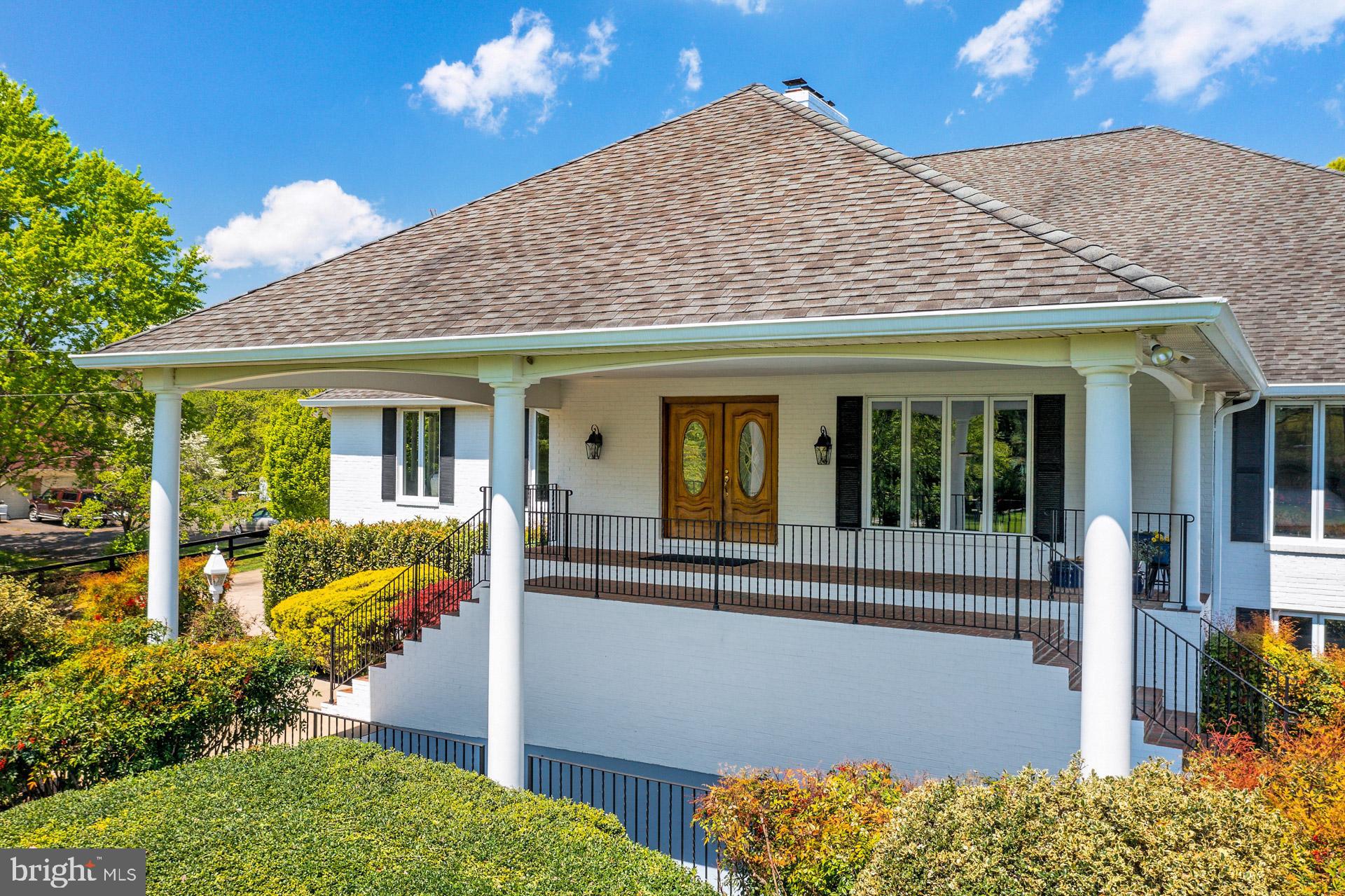 FERGUSON KNOLLS - Residential