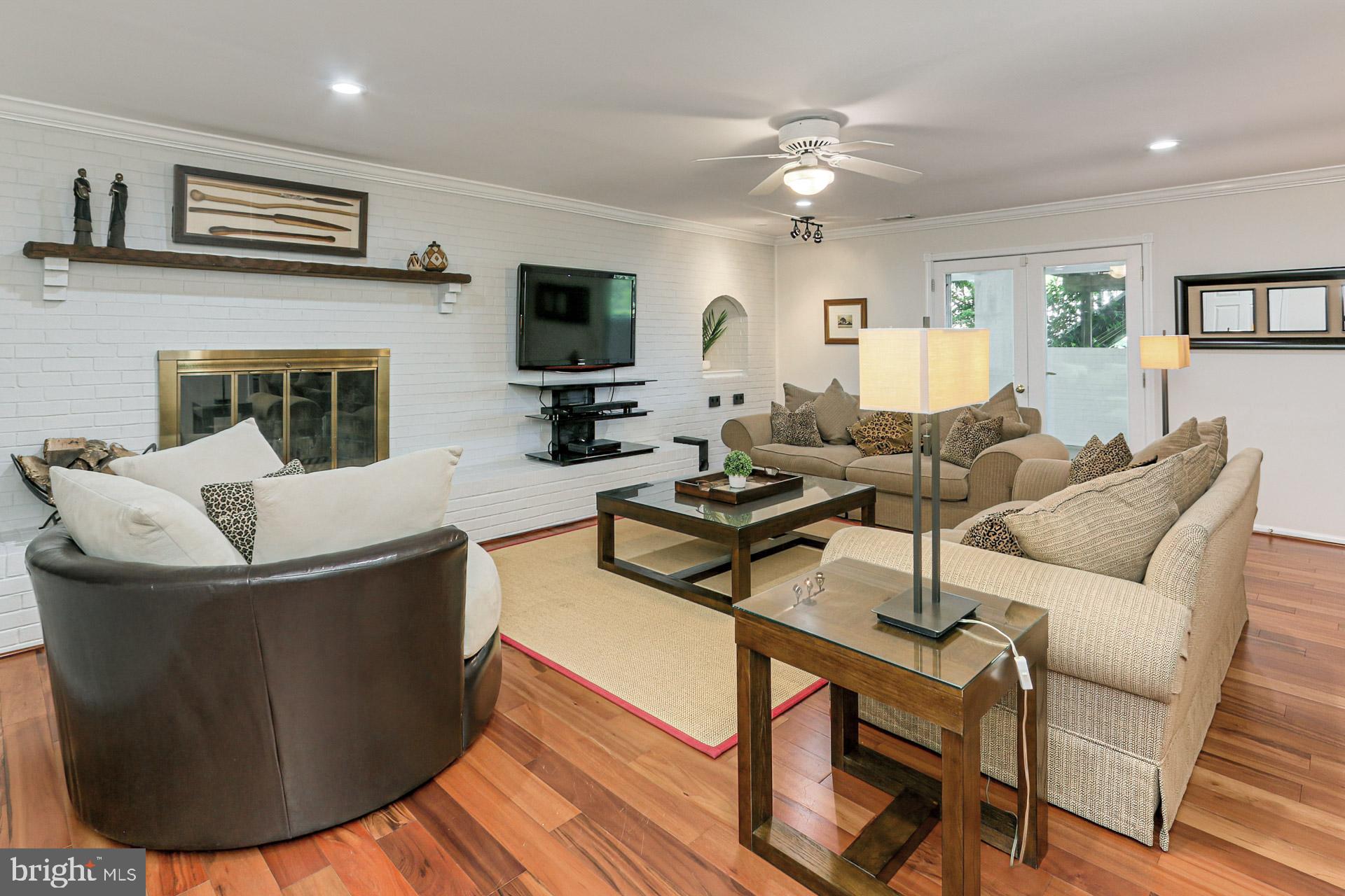 FERGUSON KNOLLS - Residential