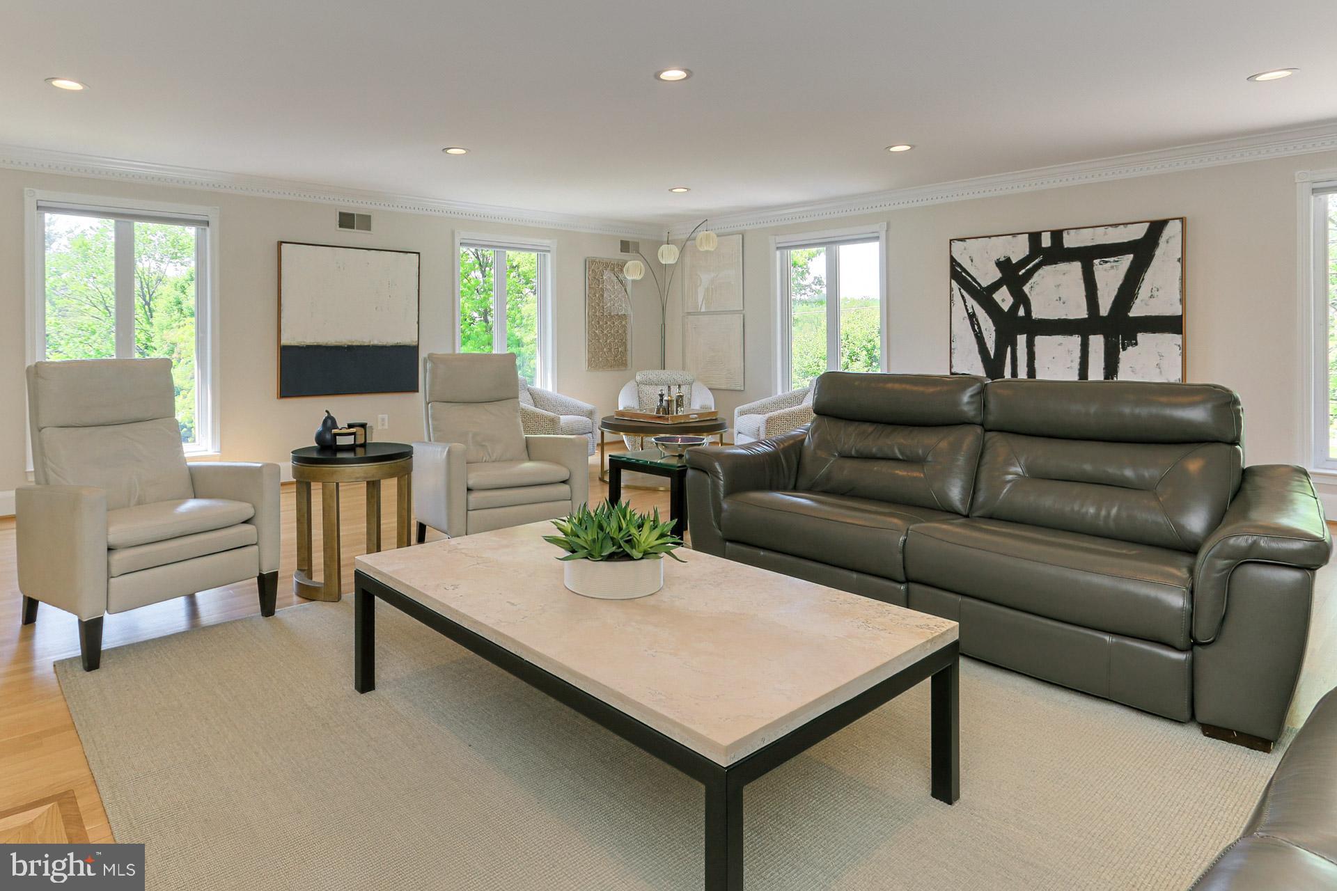 FERGUSON KNOLLS - Residential