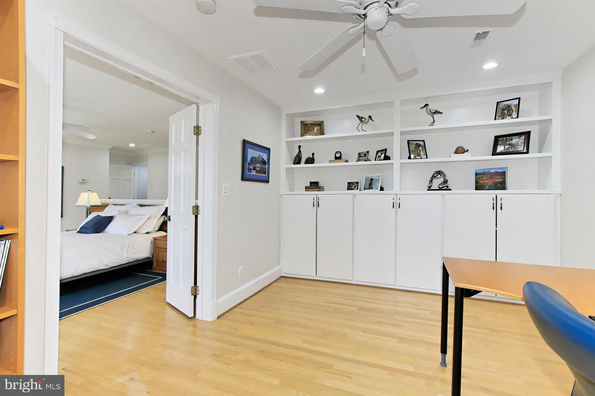 FERGUSON KNOLLS - Residential