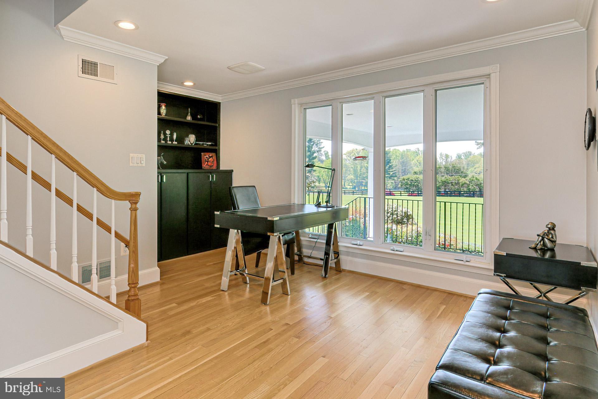 FERGUSON KNOLLS - Residential