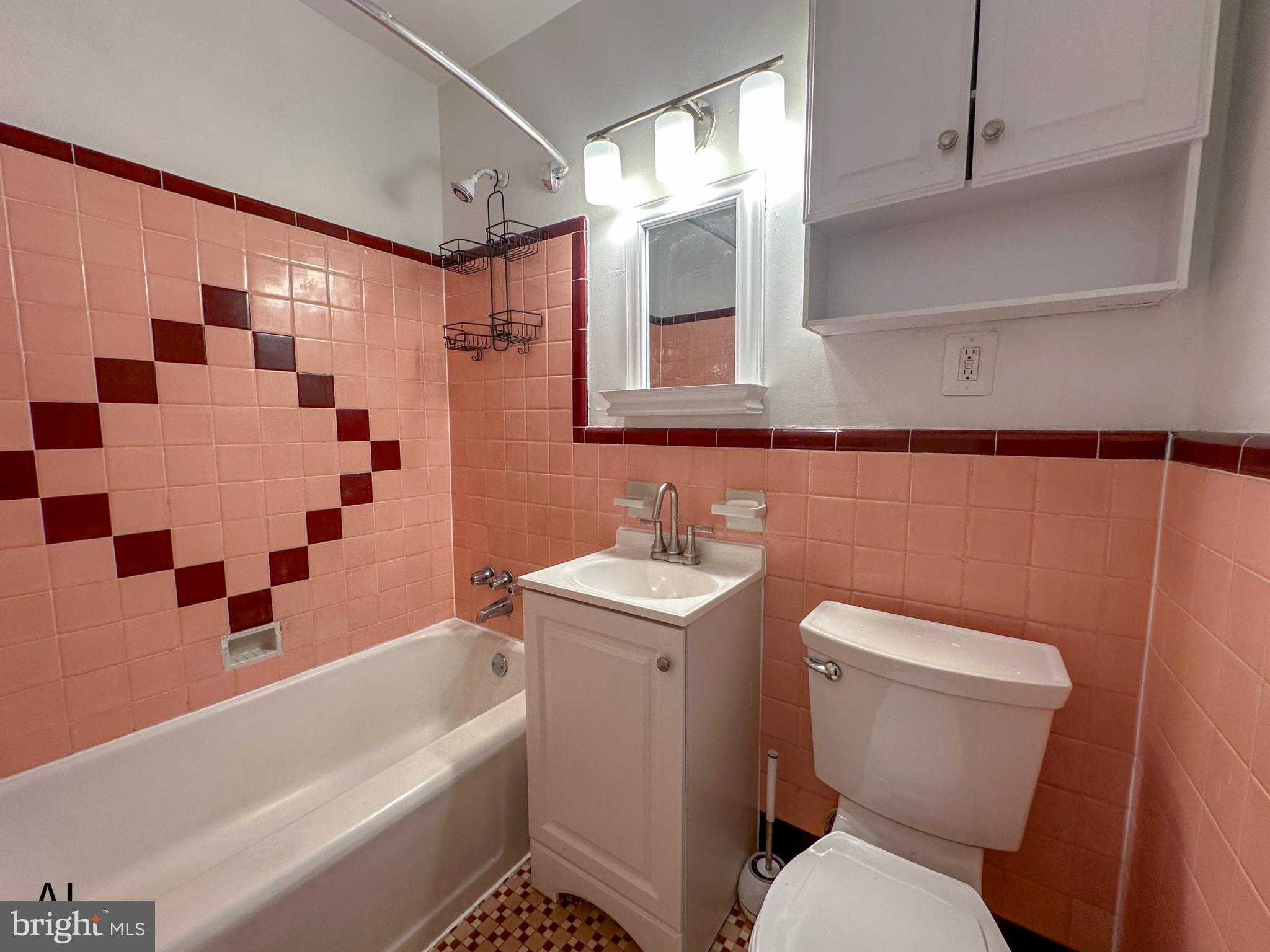 MAYFAIR (WEST) - Residential