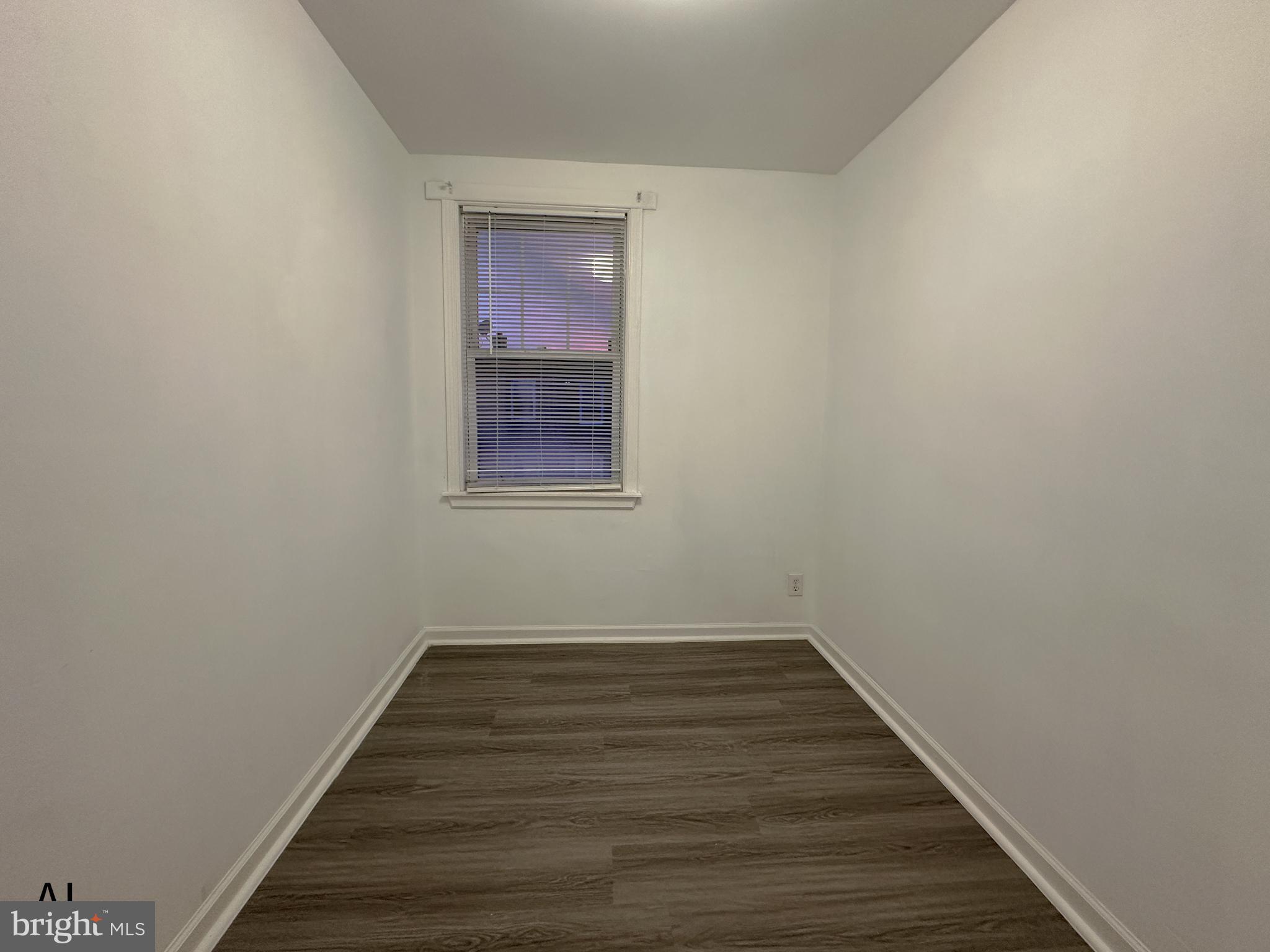 MAYFAIR (WEST) - Residential