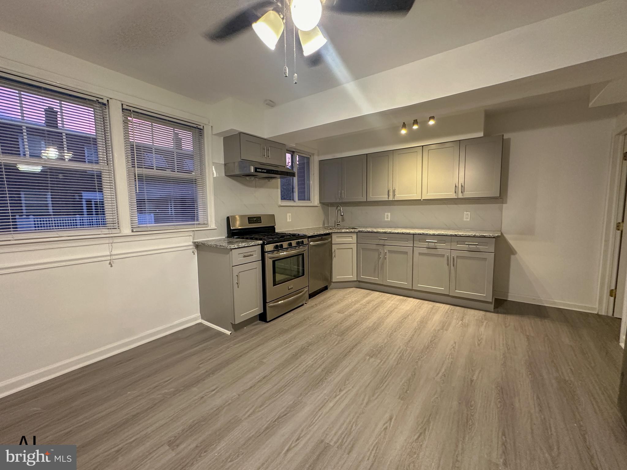 MAYFAIR (WEST) - Residential