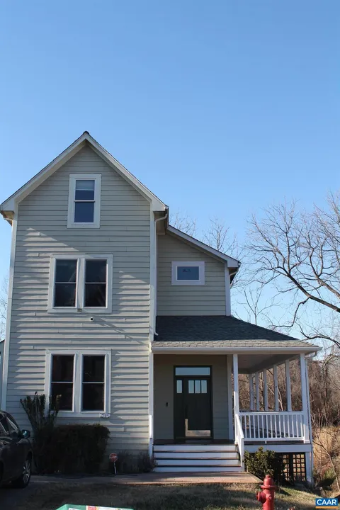 211 Spruce St, Charlottesville, VA MLS: 660013
