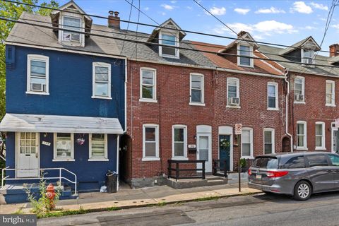 Photo of 748 S QUEEN ST, LANCASTER, PA 17603 (MLS # PALA2036974)