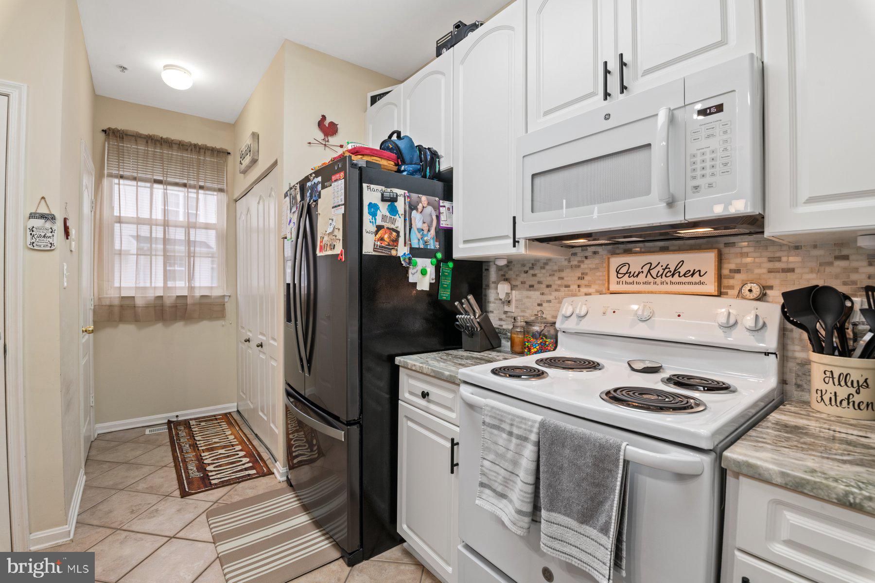 HIGH VIEW AT HUNT VALLEY - Residential