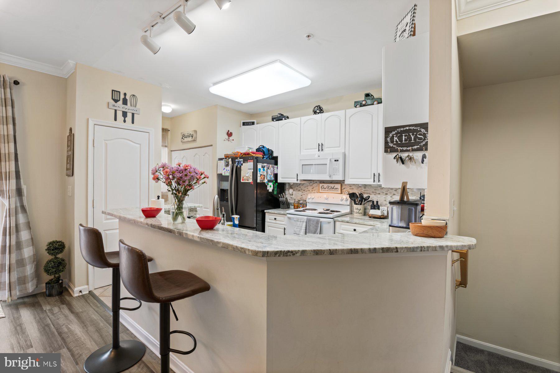 HIGH VIEW AT HUNT VALLEY - Residential