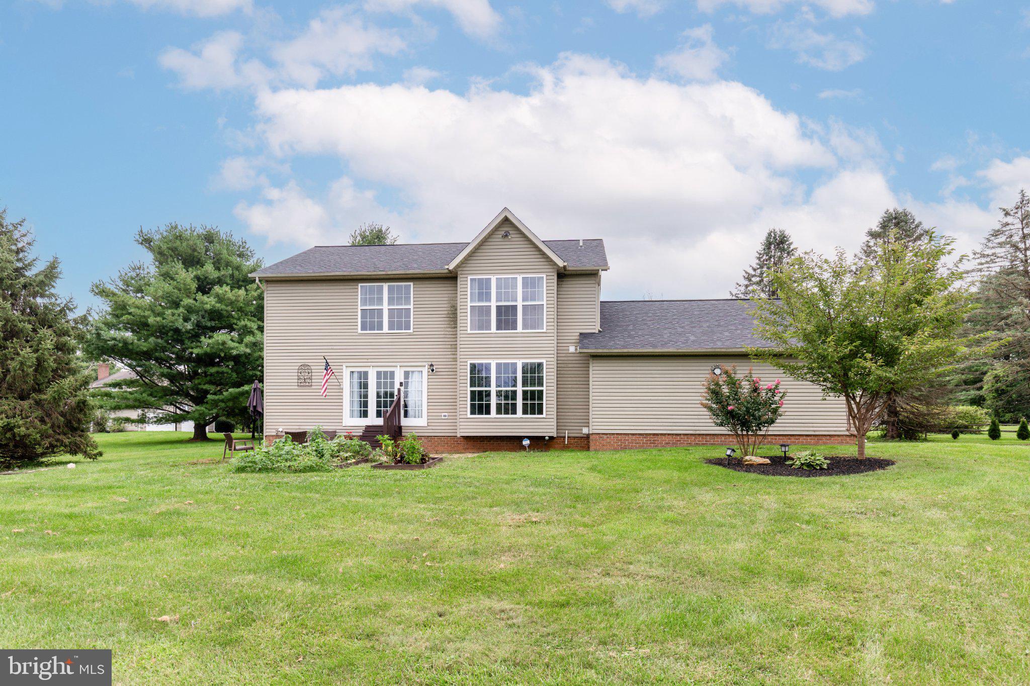 2092 TRIPLE GREEN COURT