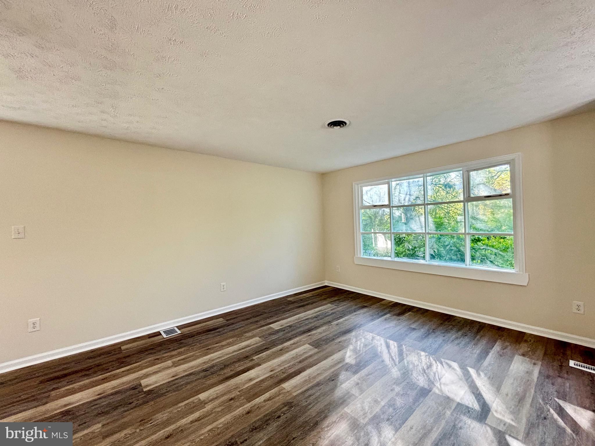 POTOMAC HEIGHTS - Residential