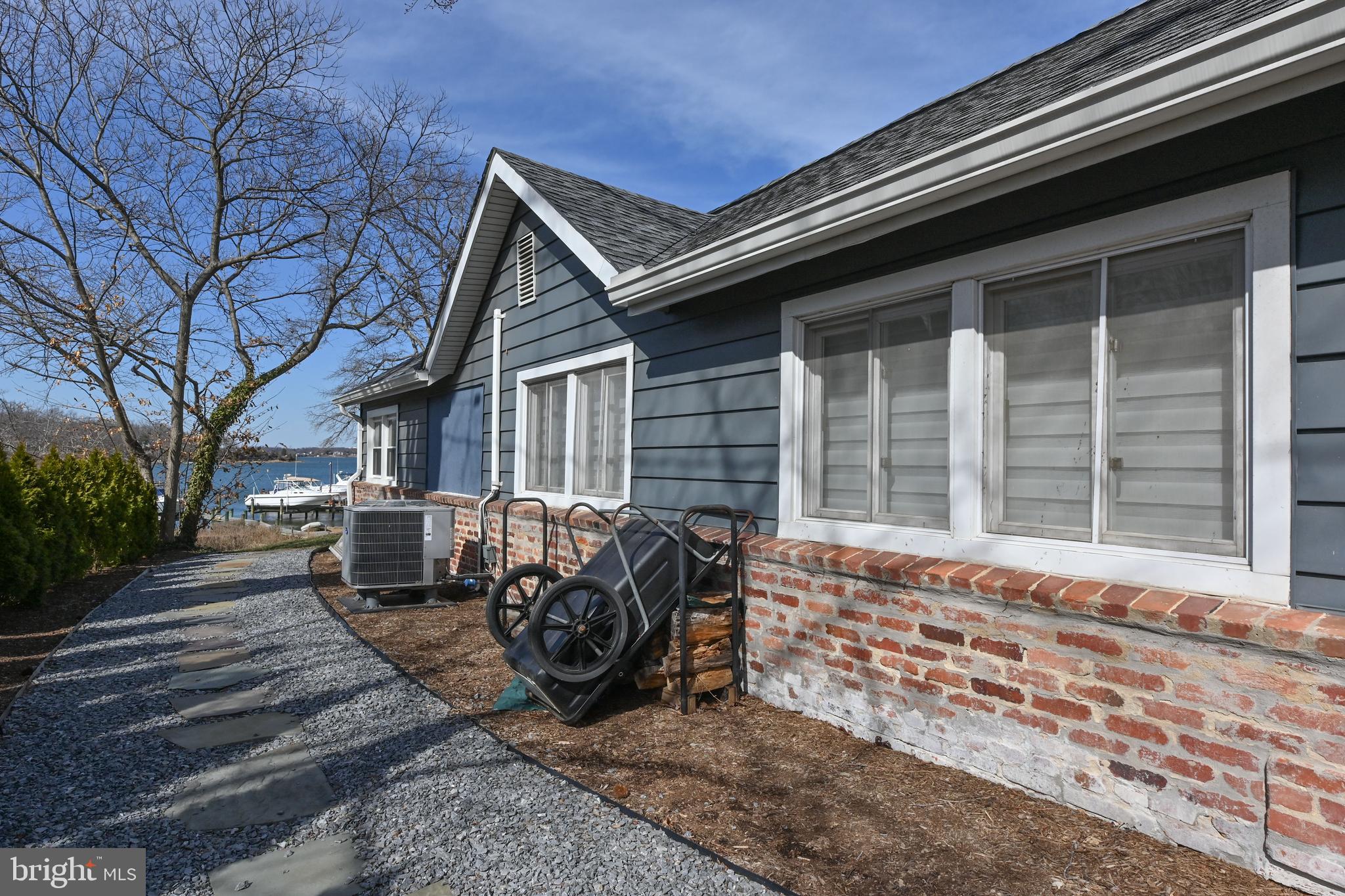 LOCH HAVEN - Residential