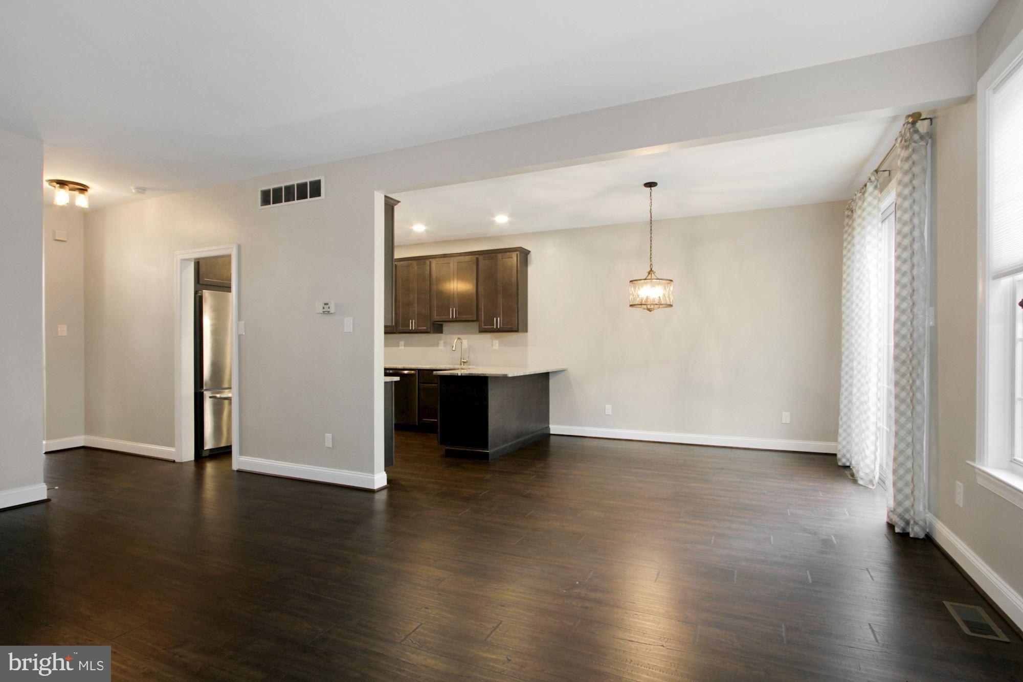 LONGWOOD VILLAGE - Residential Lease