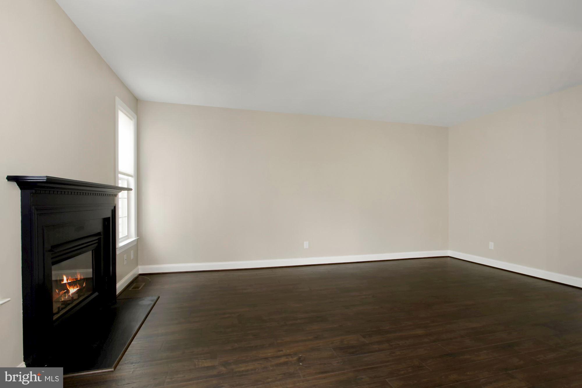 LONGWOOD VILLAGE - Residential Lease