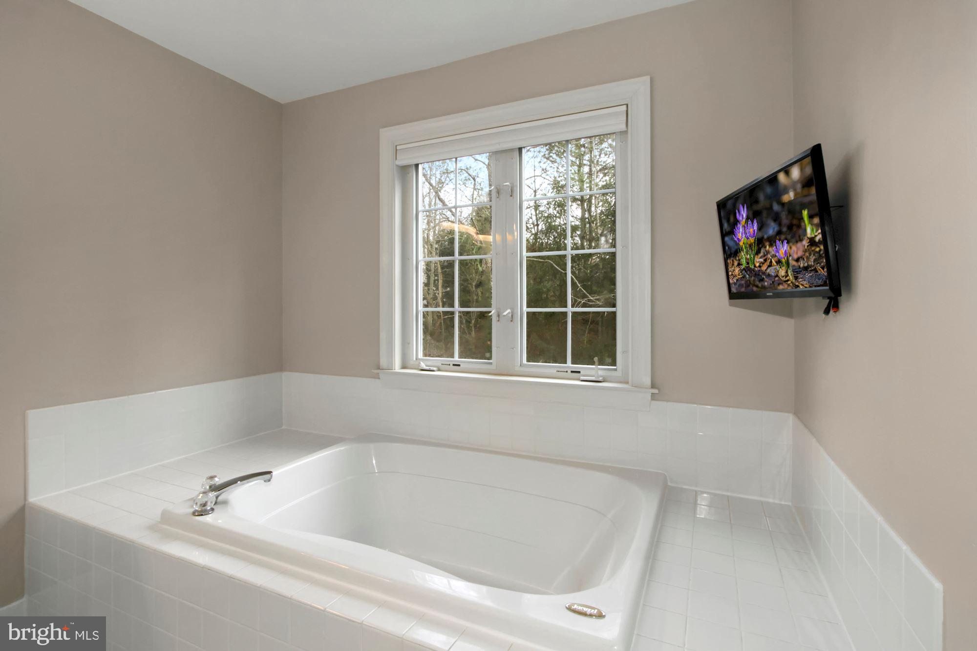 LONGWOOD VILLAGE - Residential Lease